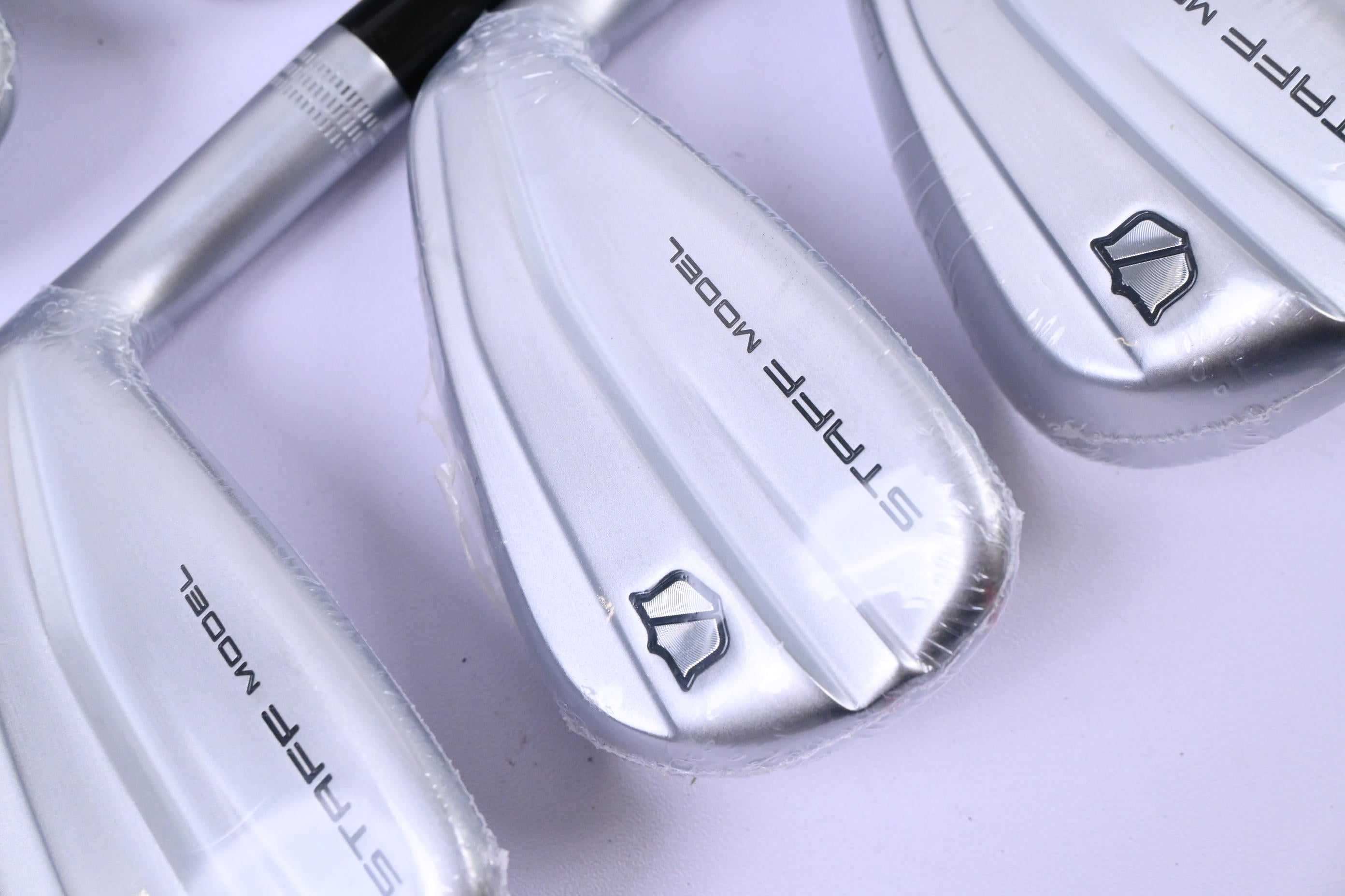 Wilson Staff Model XB Irons / 5-PW / Regular Flex N.S.PRO Modus 3 110 Shafts
