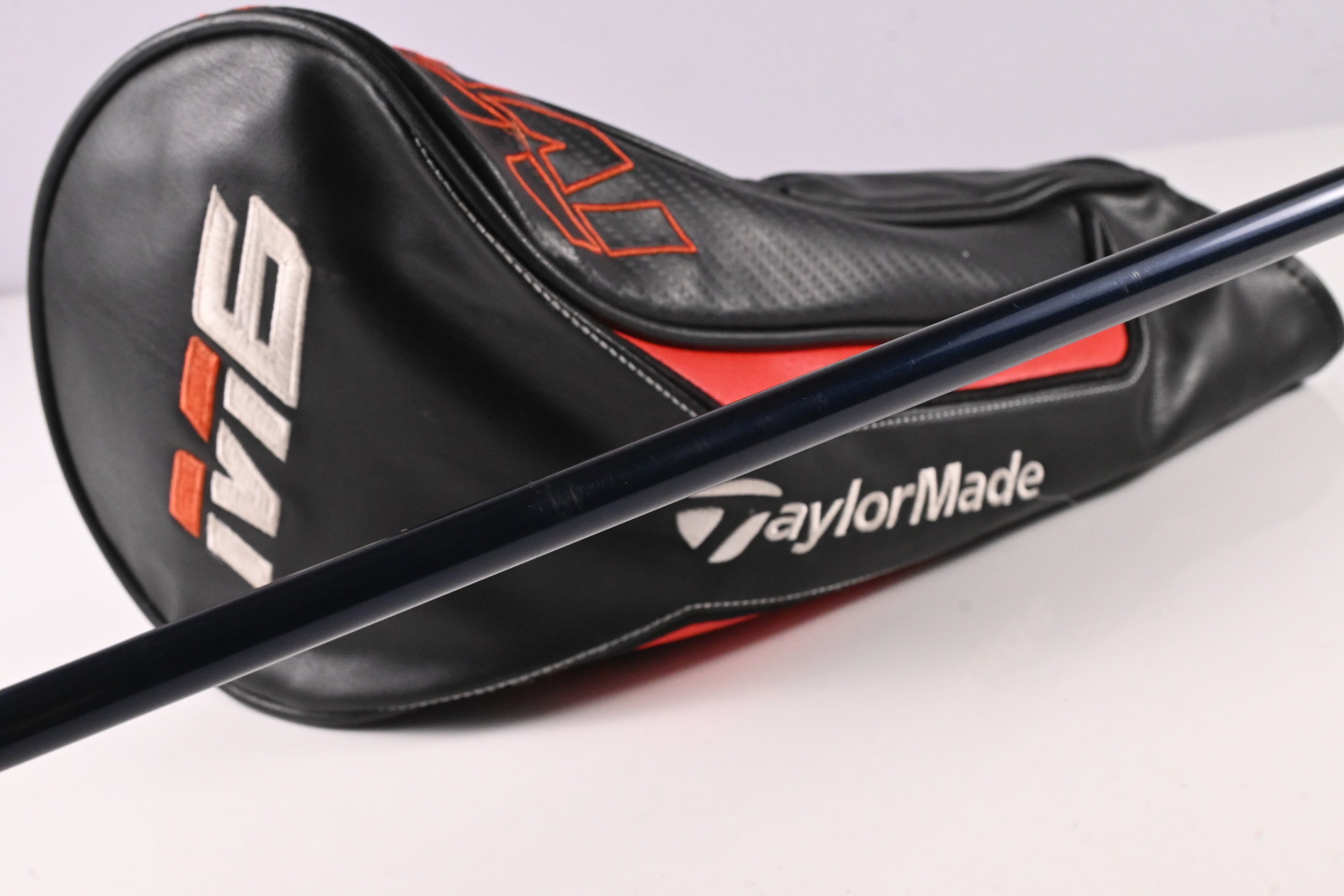 Left Hand Taylormade M6 Driver / 10.5 Degree / Regular Flex Ventus Blue 6 Shaft