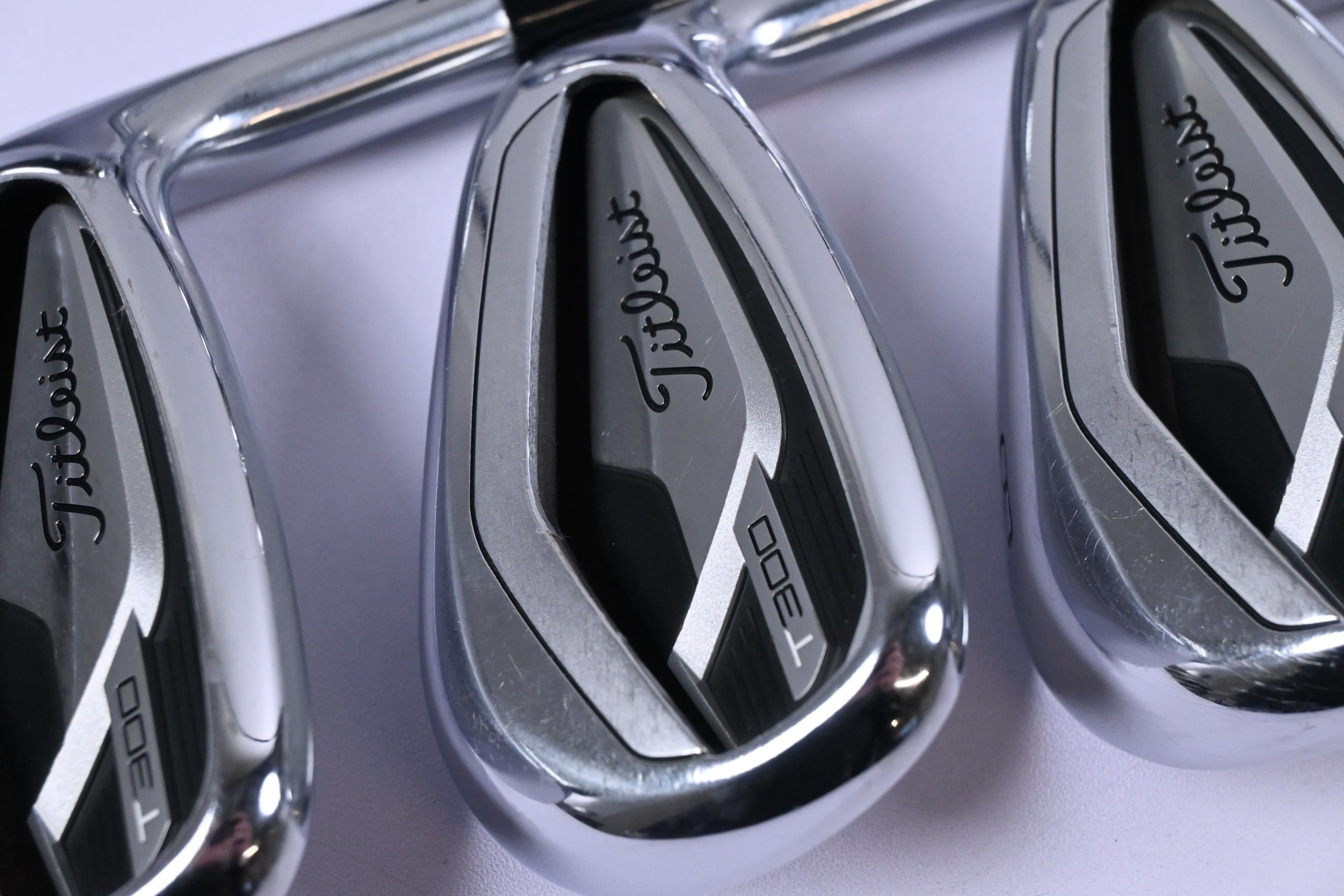 Titleist T300 2021 Irons / 5-PW+GW+SW / Regular Flex AMT Red R300 Shafts