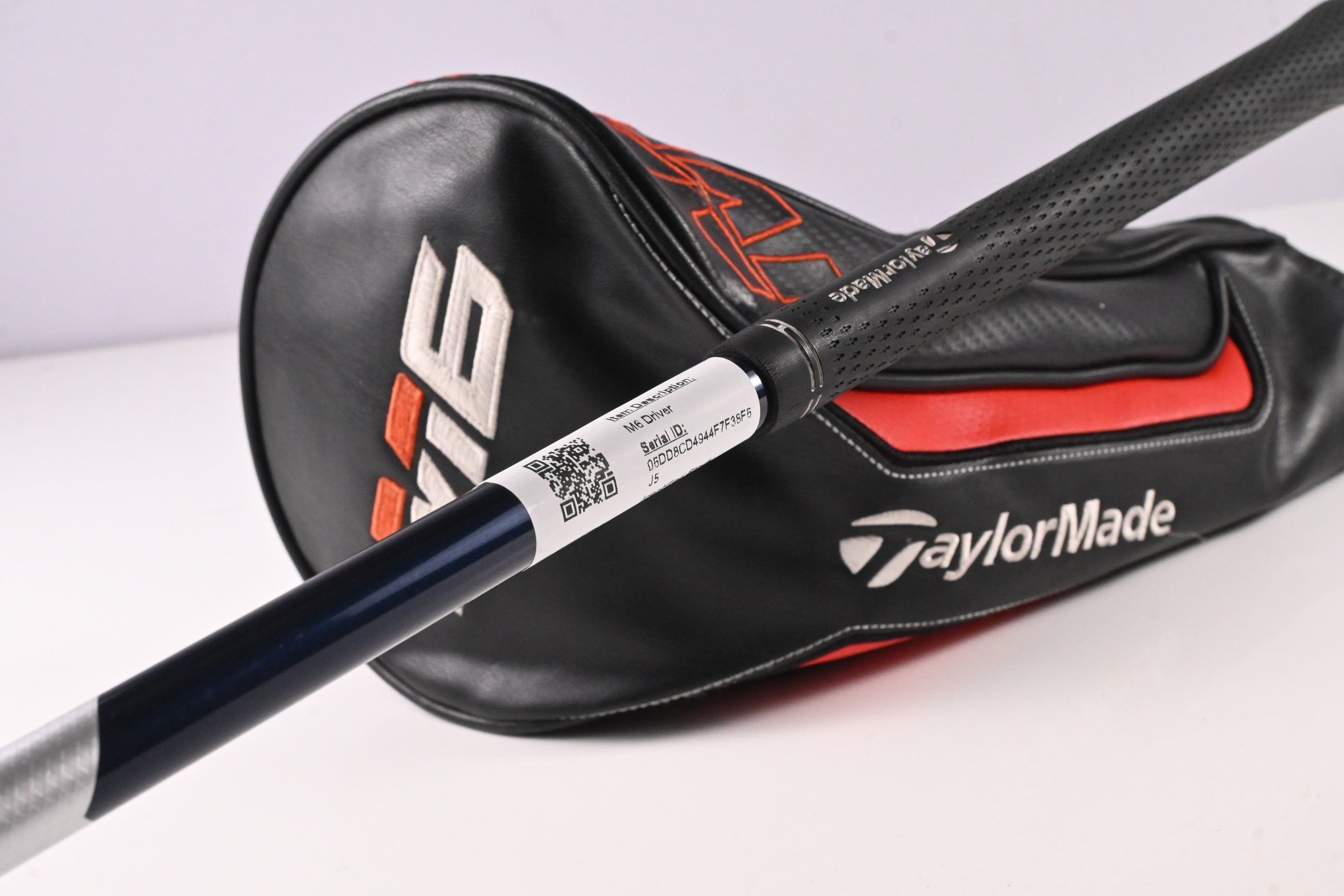 Left Hand Taylormade M6 Driver / 10.5 Degree / Regular Flex Ventus Blue 6 Shaft