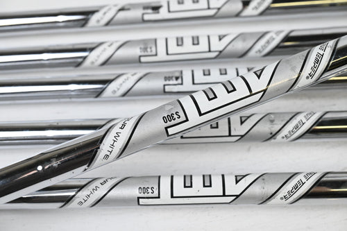 Mizuno JPX 900 Hot Metal Irons / 5-PW / Stiff Flex AMT Tour White S300 Shafts