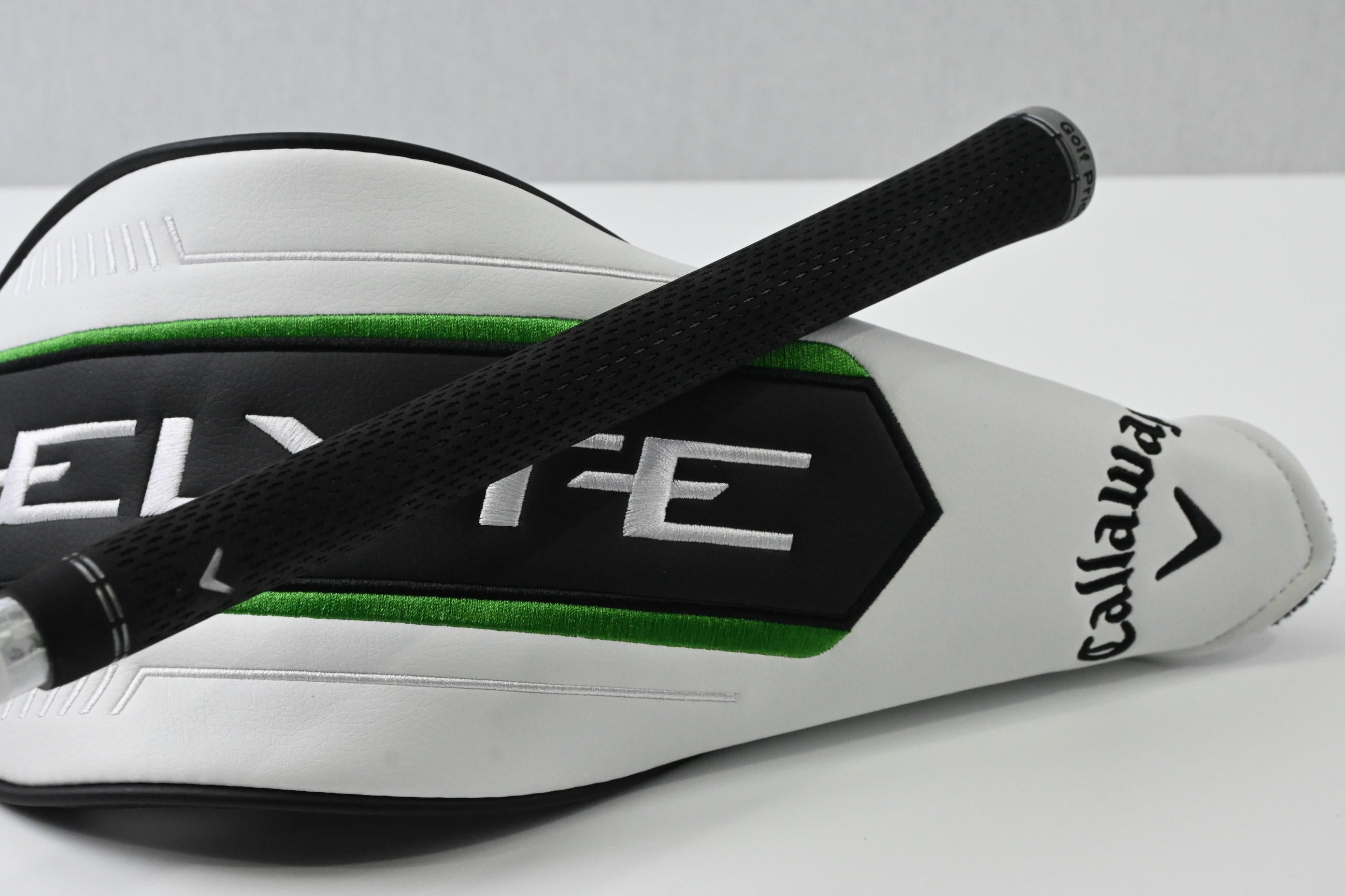 Callaway Elyte Driver / 10.5 Degree / Regular Flex Denali Charcoal 50 Shaft