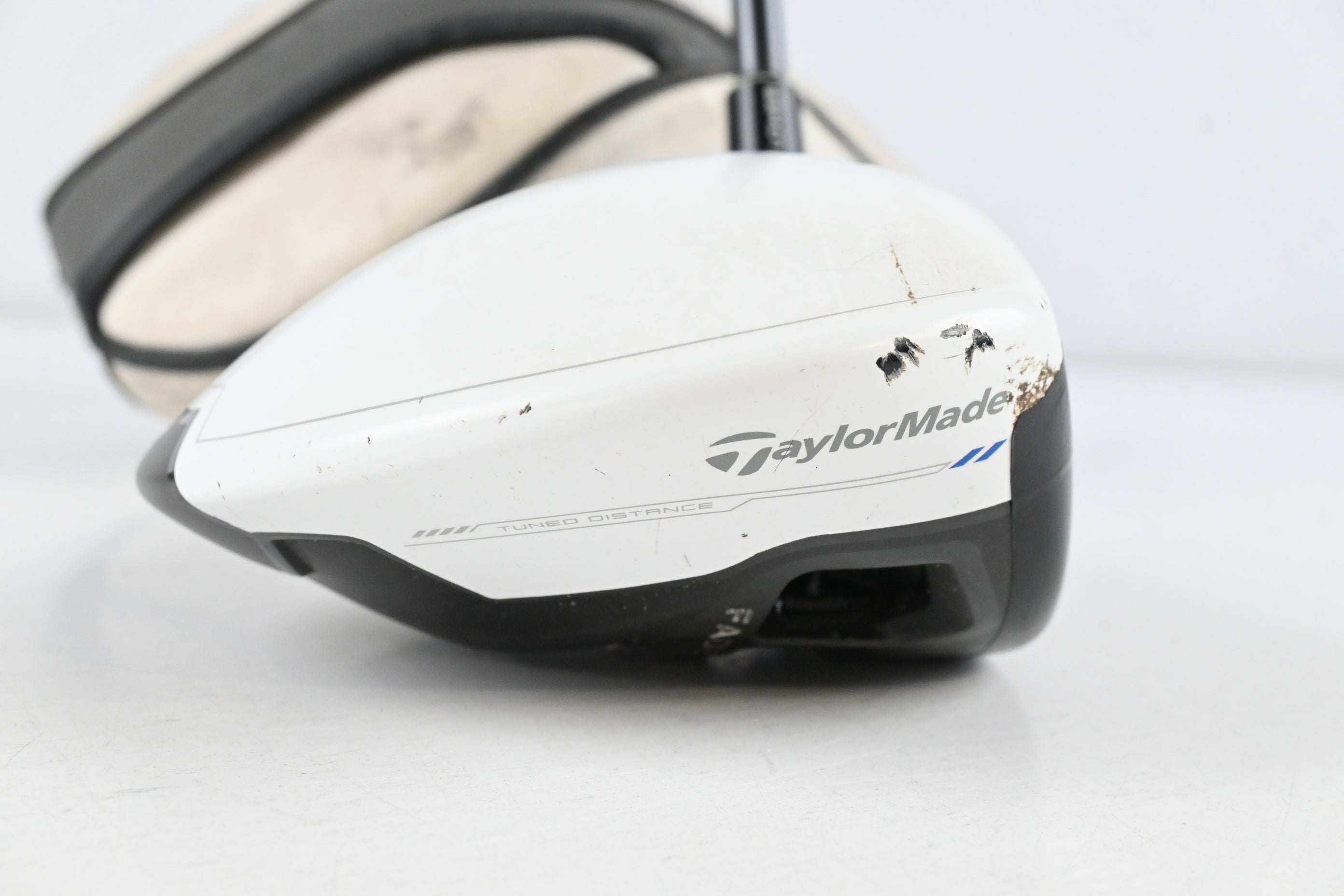 Taylormade SLDR White Driver / 10.5 Degree / Regular Flex Fujikura Speeder 77