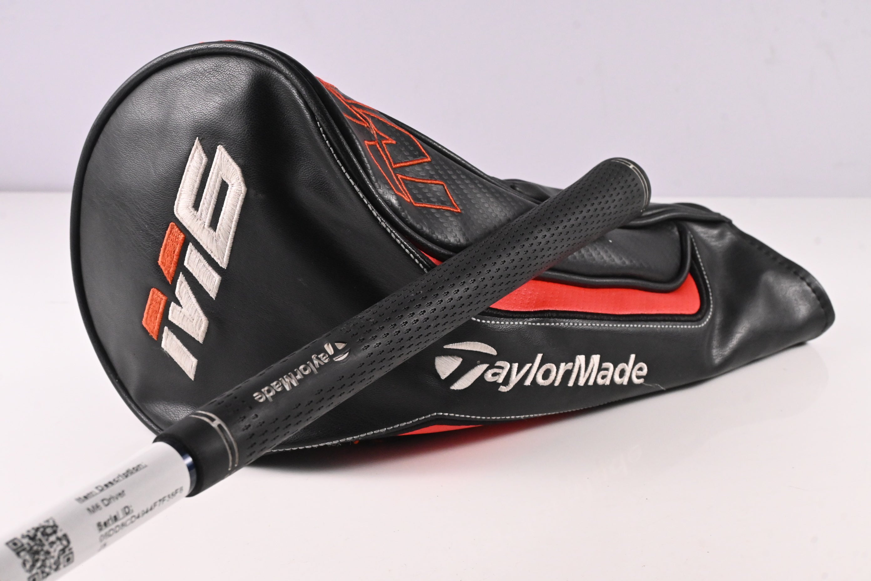 Left Hand Taylormade M6 Driver / 10.5 Degree / Regular Flex Ventus Blue 6 Shaft