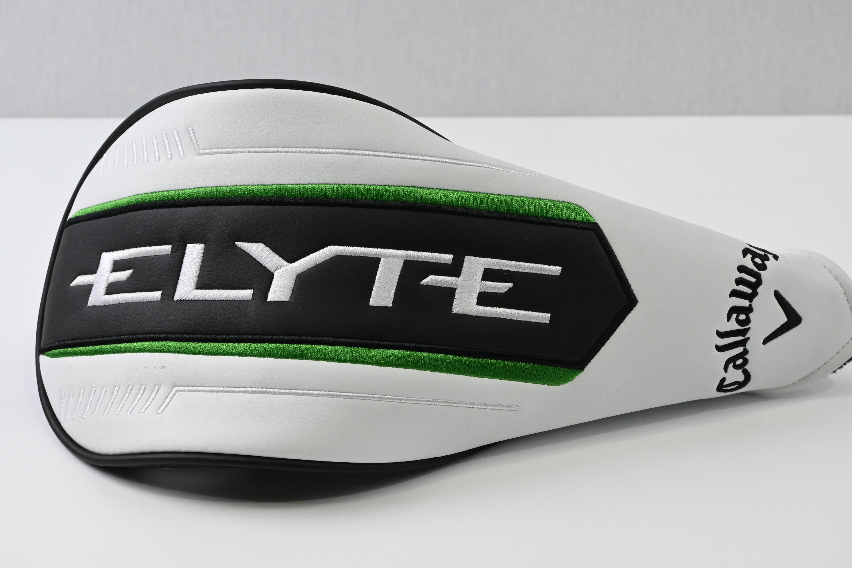 Callaway Elyte Driver / 10.5 Degree / Regular Flex Denali Charcoal 50 Shaft