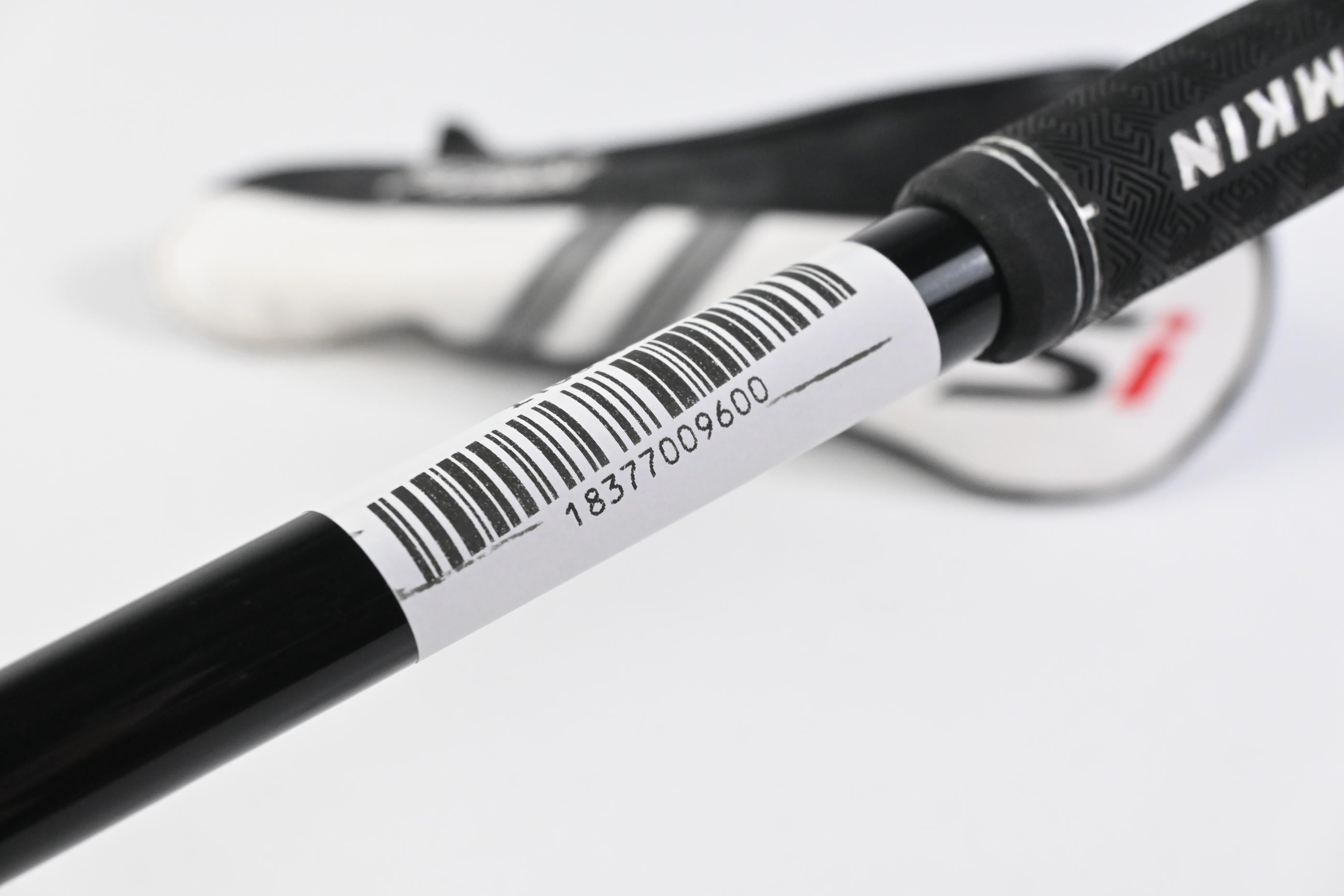 Titleist TSi3 #2 Hybrid / 18 Degree / Stiff Flex HZRDUS Smoke Black RDX 90 Shaft