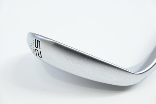 Cleveland RTZ Gap Wedge / 52 Degree / Wedge Flex Dynamic Gold Spinner