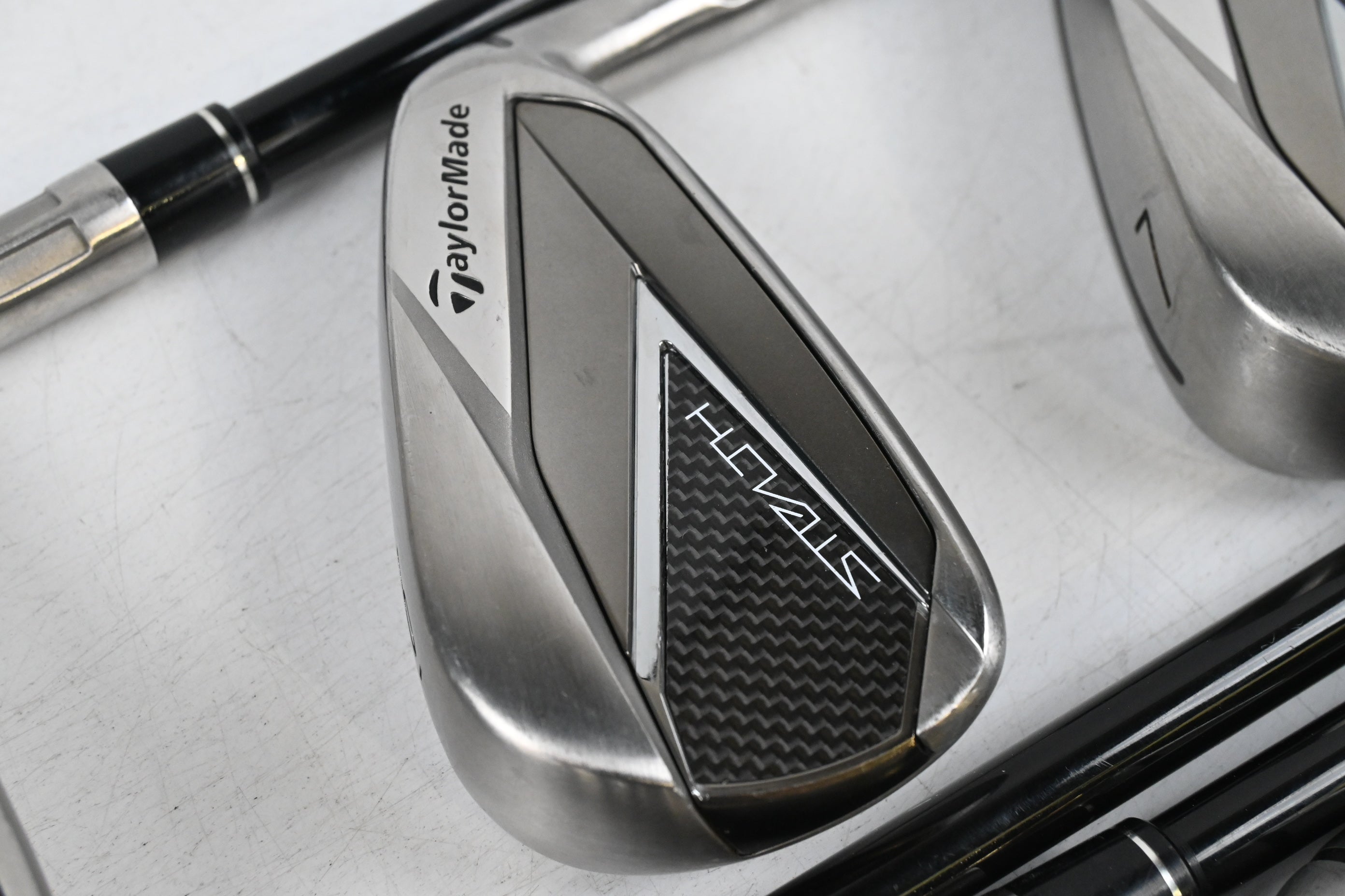 Taylormade Stealth Irons / 5-PW+SW / Regular Flex Ventus Red 6 Shafts