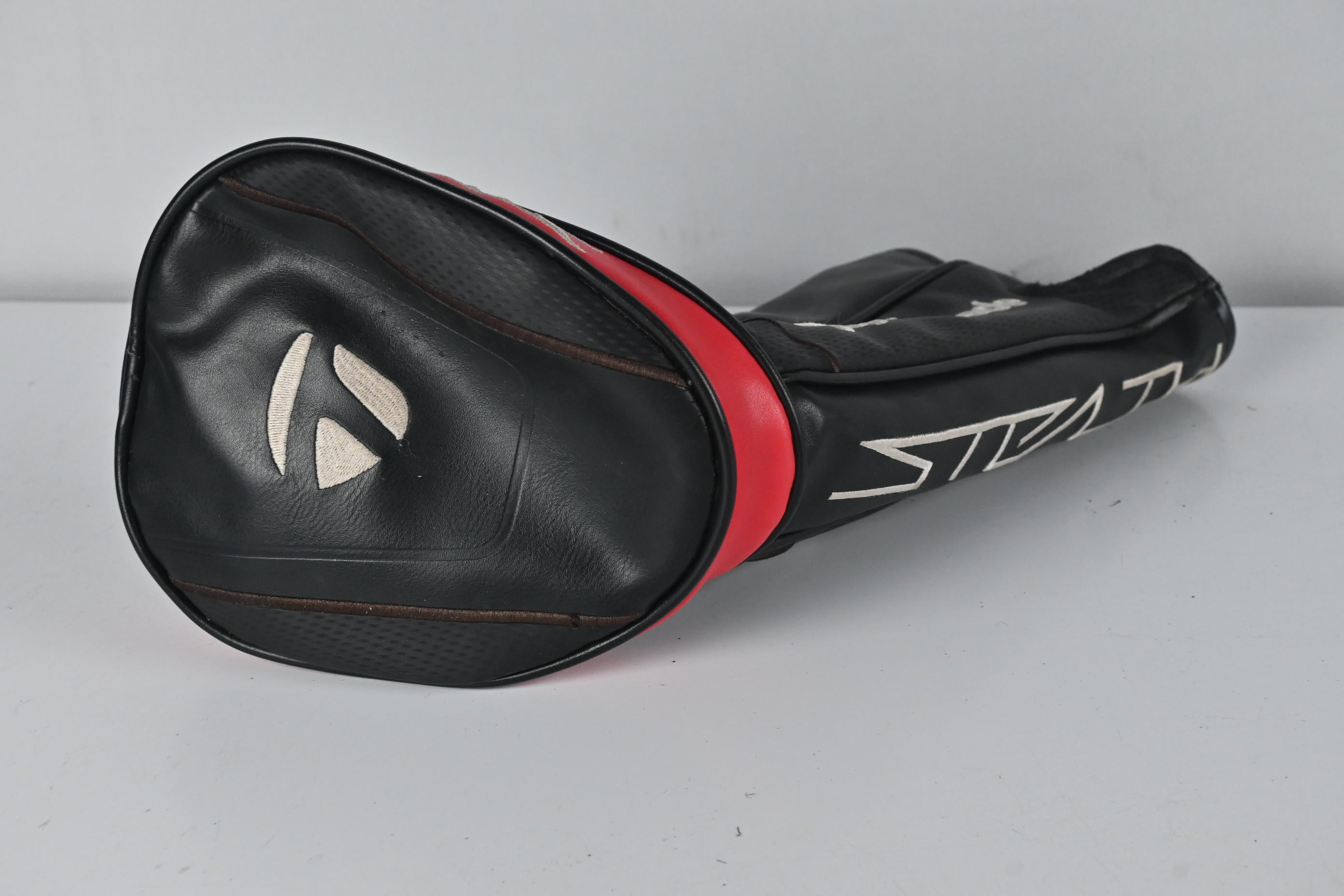 Taylormade Stealth Driver / 9 Degree / Regular Flex Diamana S 60 Shaft