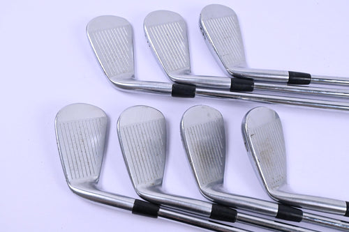 Titleist 712 CB Irons / 4-PW / Regular Plus Flex Project X Rifle Shafts