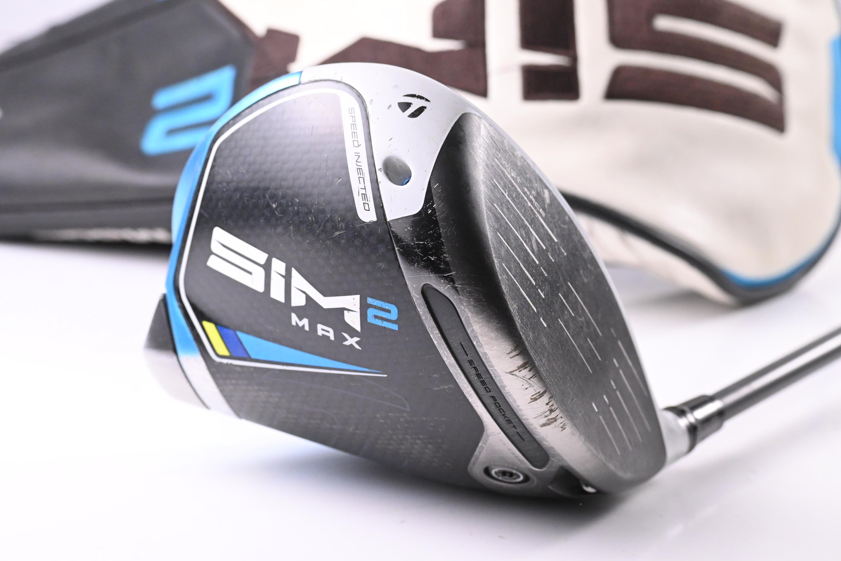 Taylormade SIM2 Driver / 10.5 Degree / Regular Flex Fujikura Pro Blue 53 Shaft