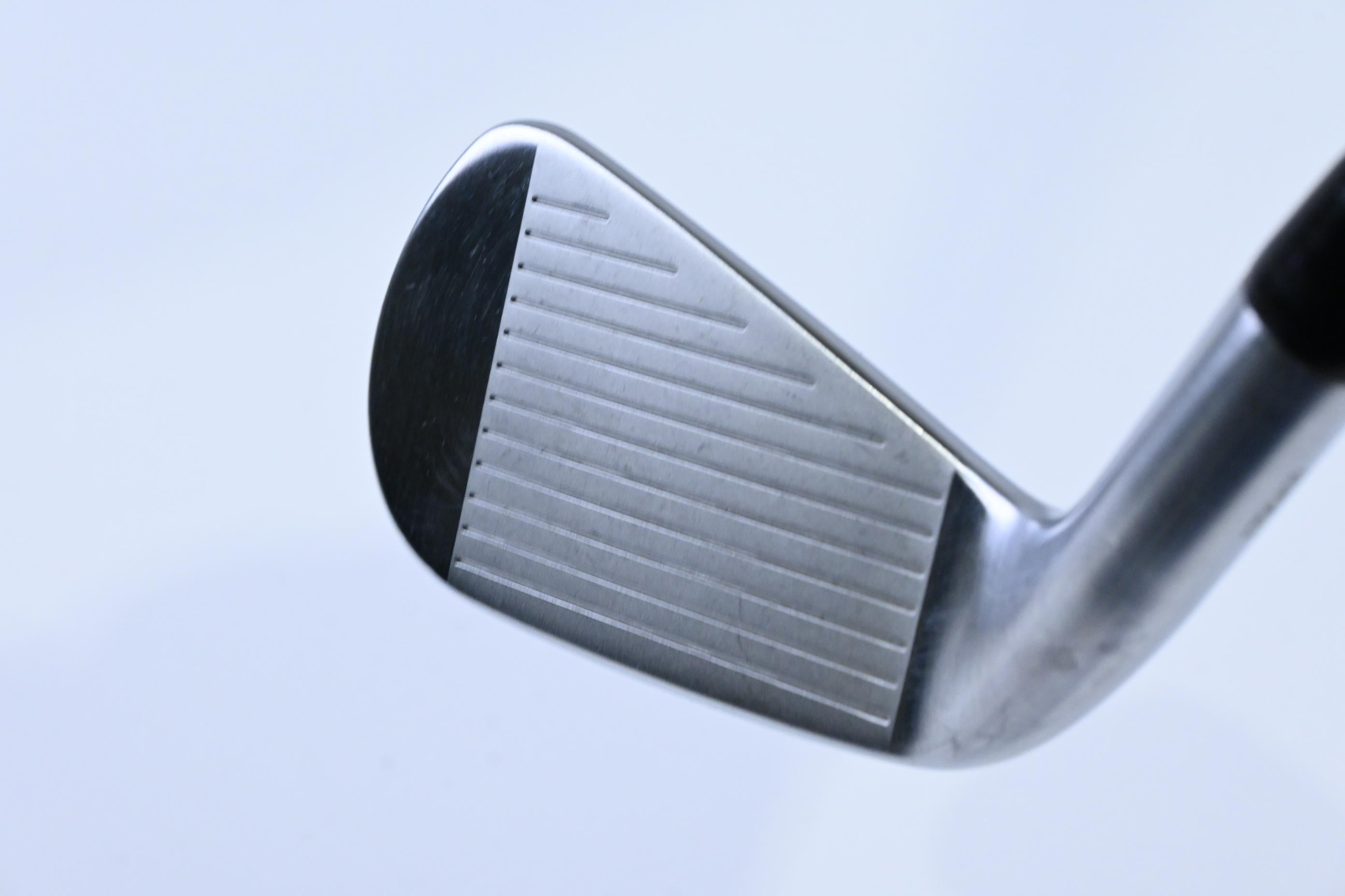 Titleist T150 2023 #4 Iron / 22 Degree / Stiff Flex UST Recoil 110 Shaft