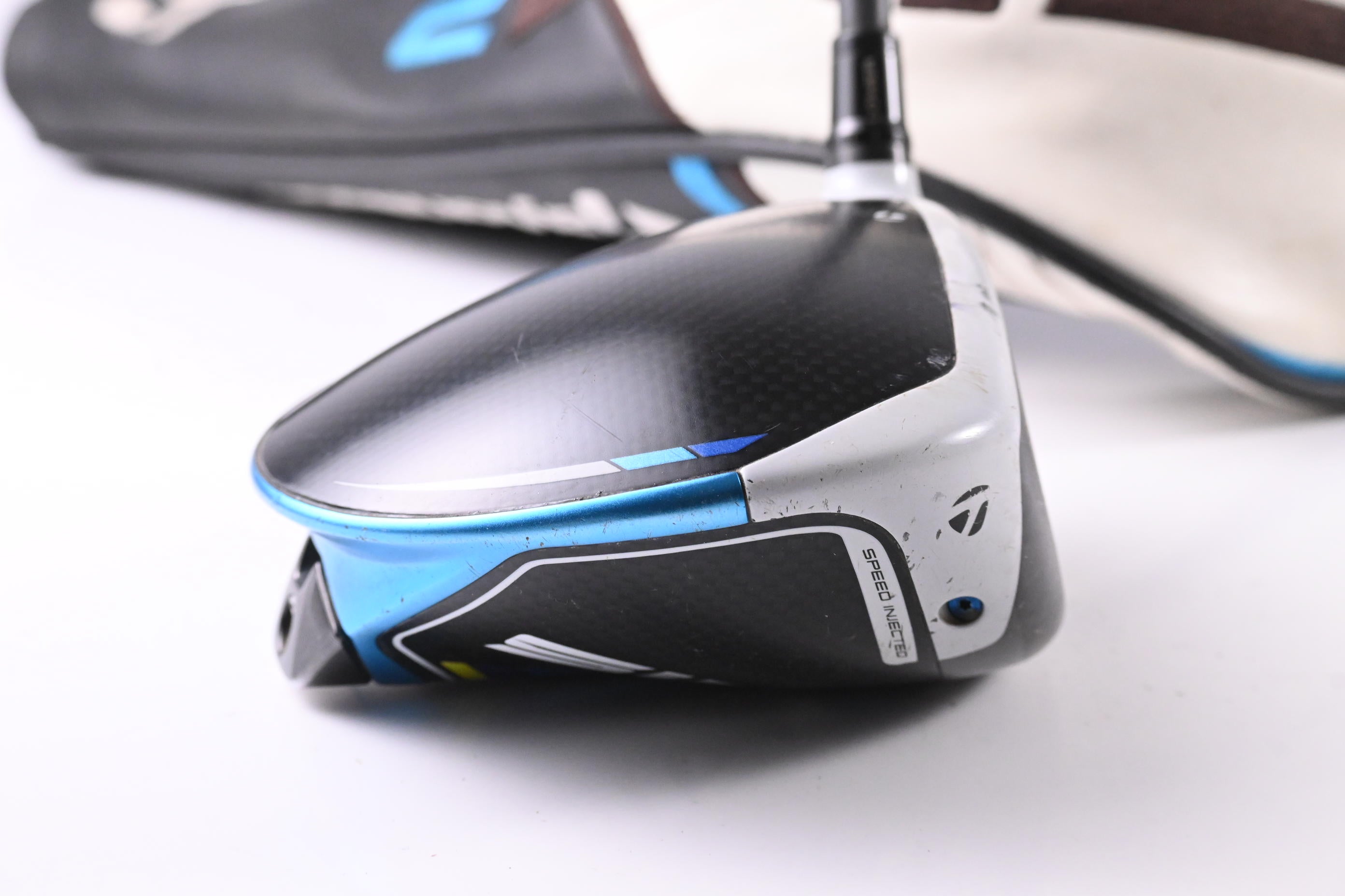 Taylormade SIM2 Driver / 10.5 Degree / Regular Flex Fujikura Pro Blue 53 Shaft