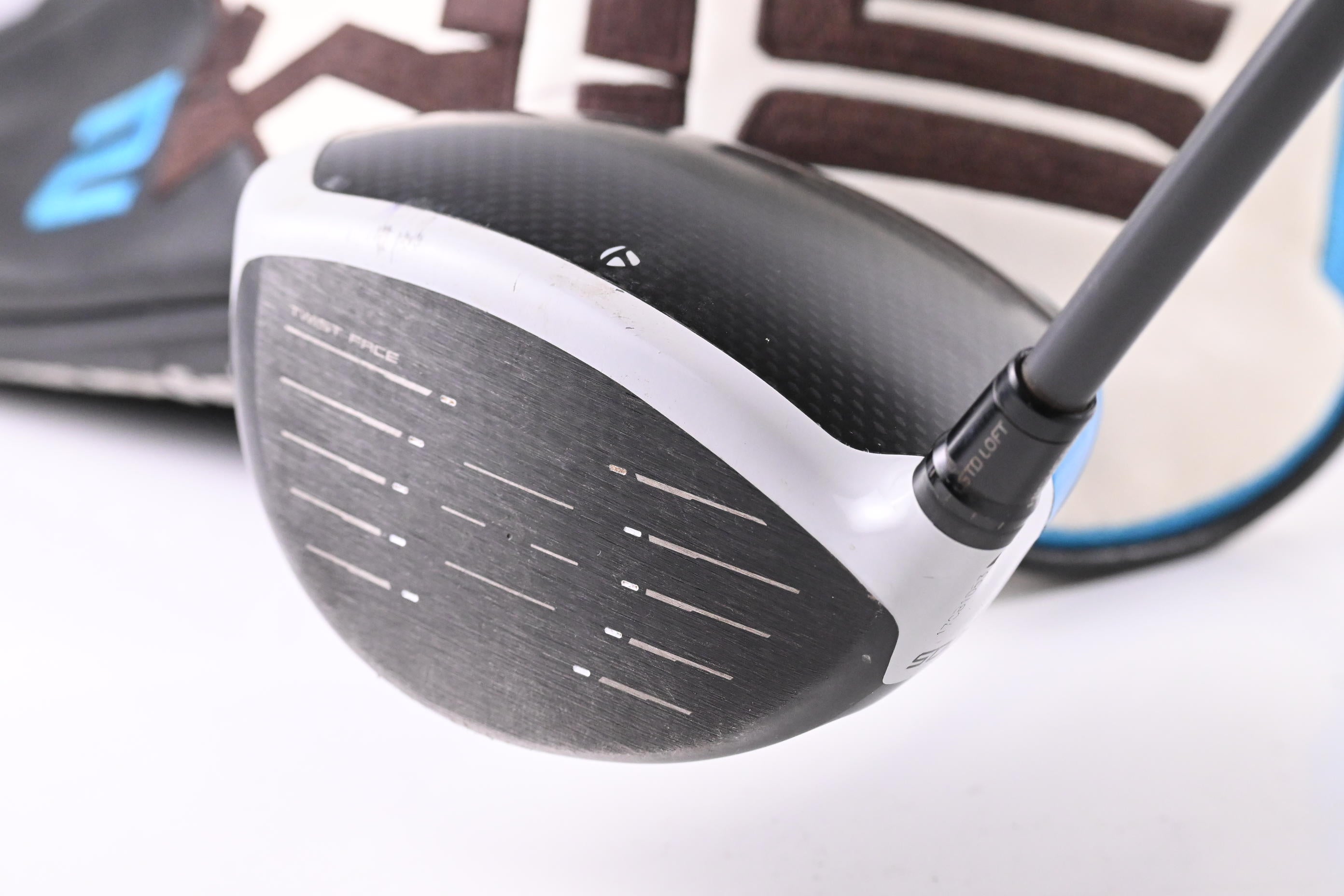 Taylormade SIM2 Driver / 10.5 Degree / Regular Flex Fujikura Pro Blue 53 Shaft