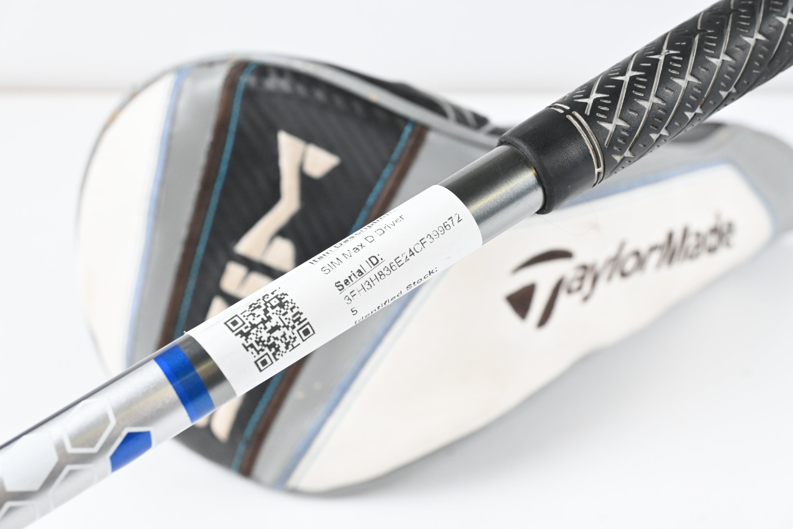 Taylormade SIM Max D Driver / 10.5 Degree / Regular Flex UST Mamiya Helium 5