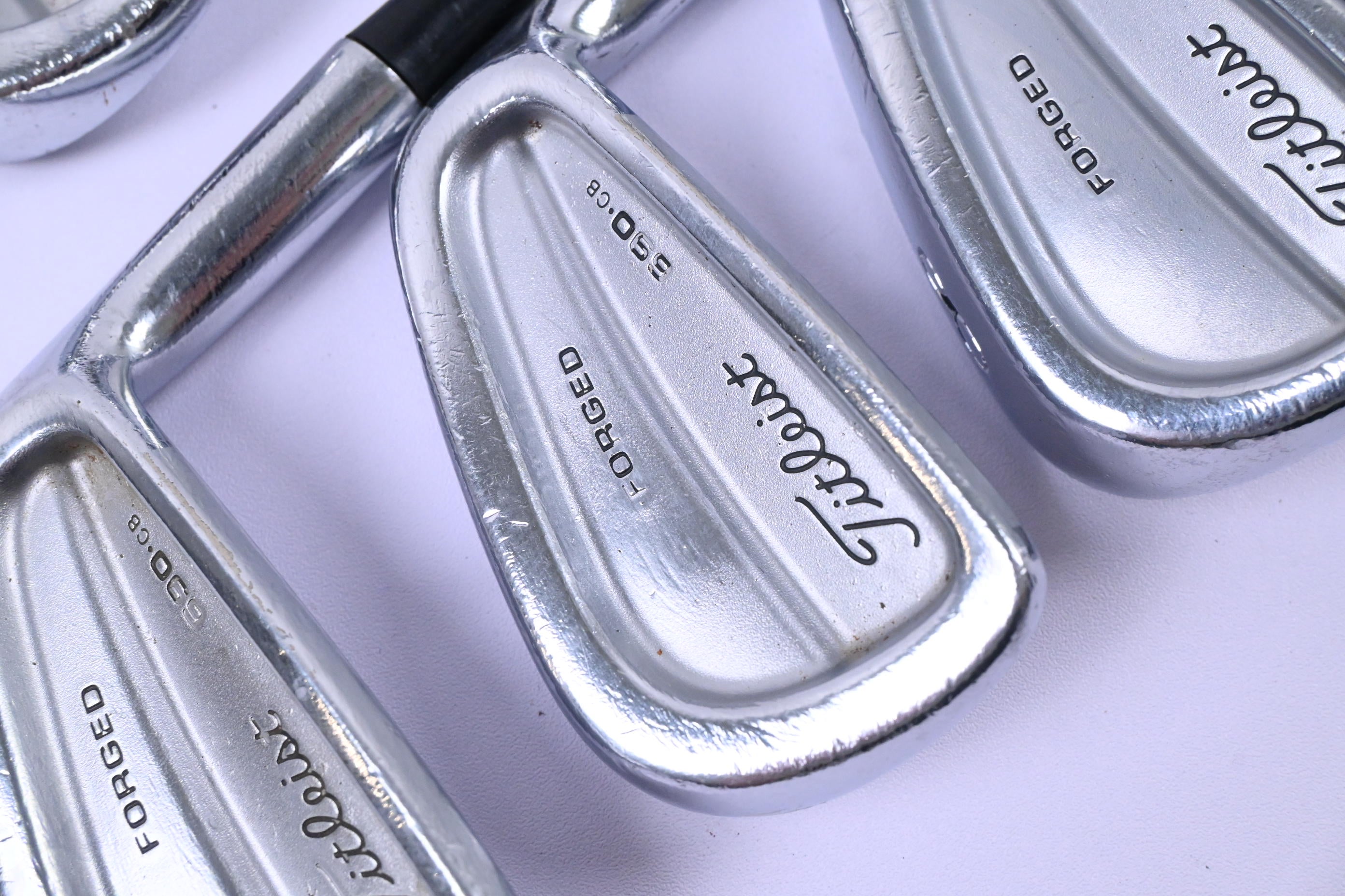 Titleist 690.CB Irons / 3-9i / Stiff Flex Dynamic Gold S300 Shafts