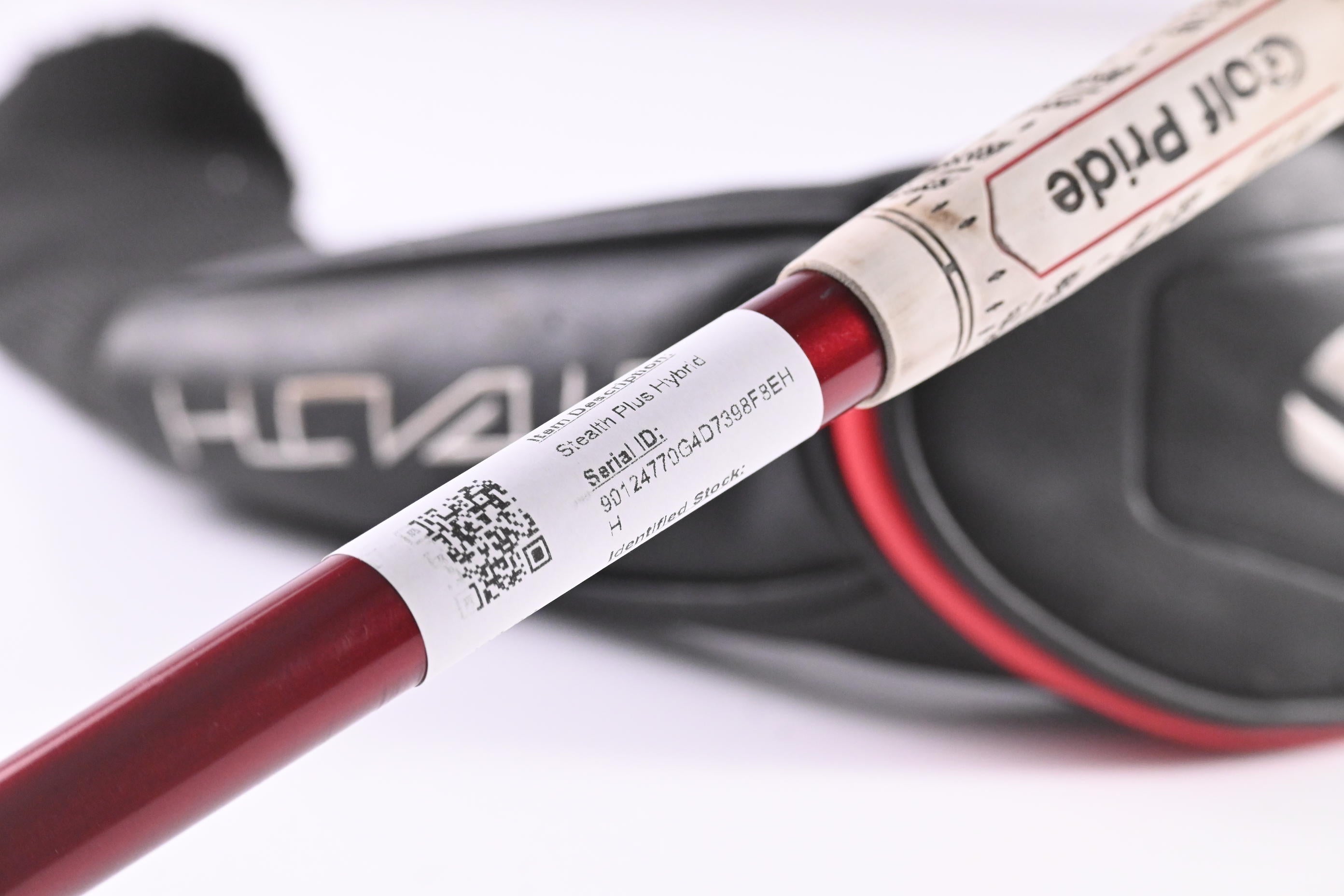 Taylormade Stealth Plus #4 Hybrid / 22 Degree / Regular Flex HZRDUS Smoke Red 70