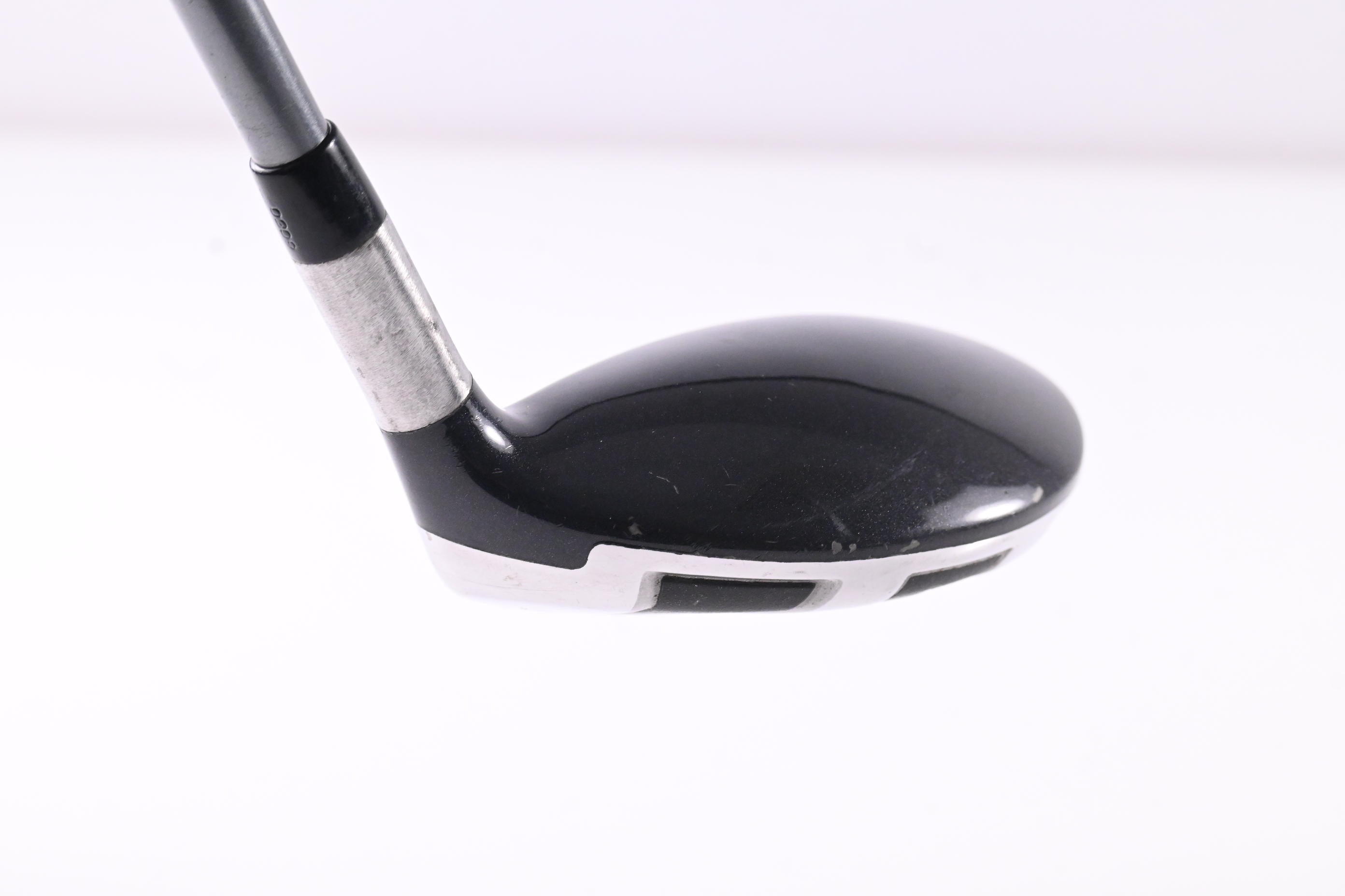 Titleist 909H #3 Hybrid / 21 Degree / Regular Flex Diamana Blue 80 Shaft