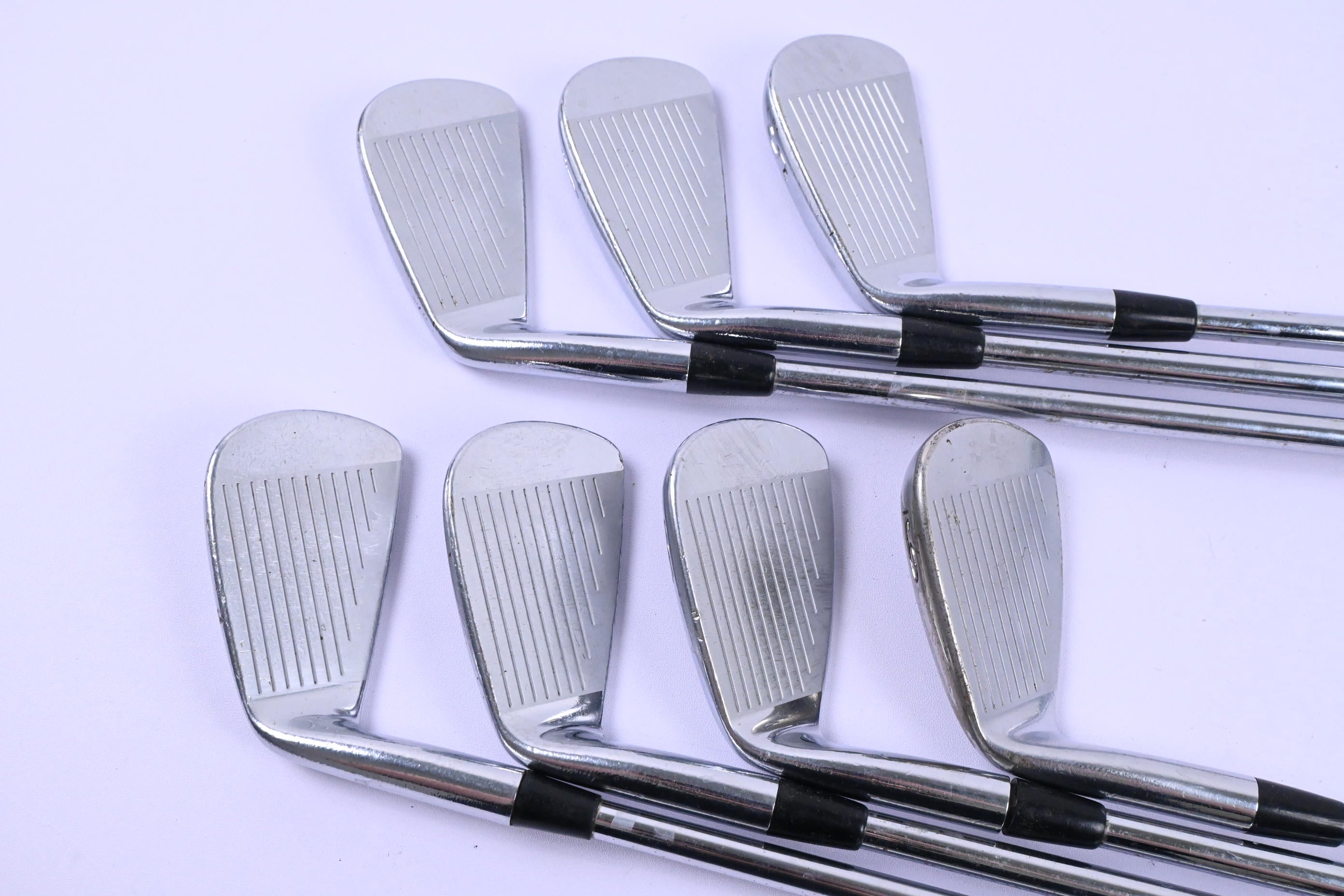 Titleist 690.CB Irons / 3-9i / Stiff Flex Dynamic Gold S300 Shafts