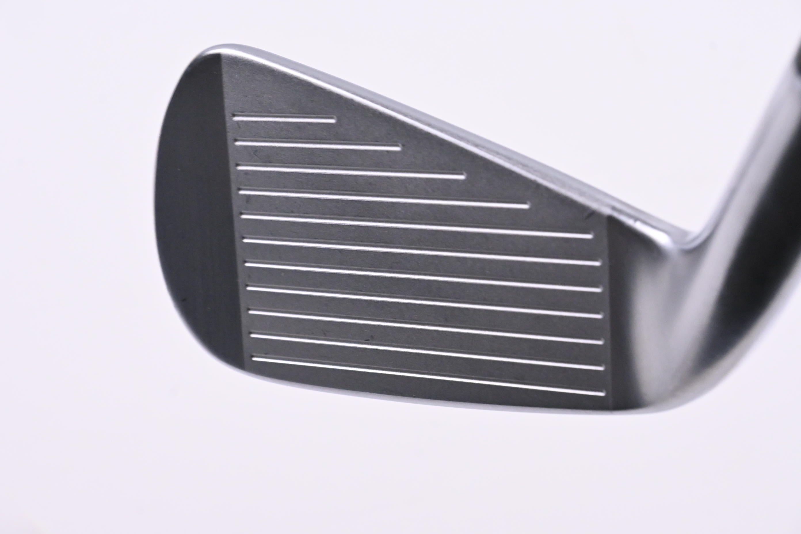 Titleist T250.U Utility #2 Iron / 18 Degree / Stiff Flex N.S.Pro Modus3 Tour 105