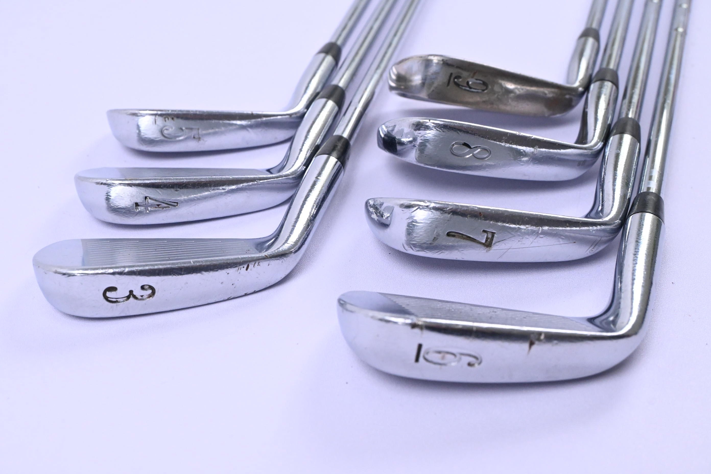 Titleist 690.CB Irons / 3-9i / Stiff Flex Dynamic Gold S300 Shafts