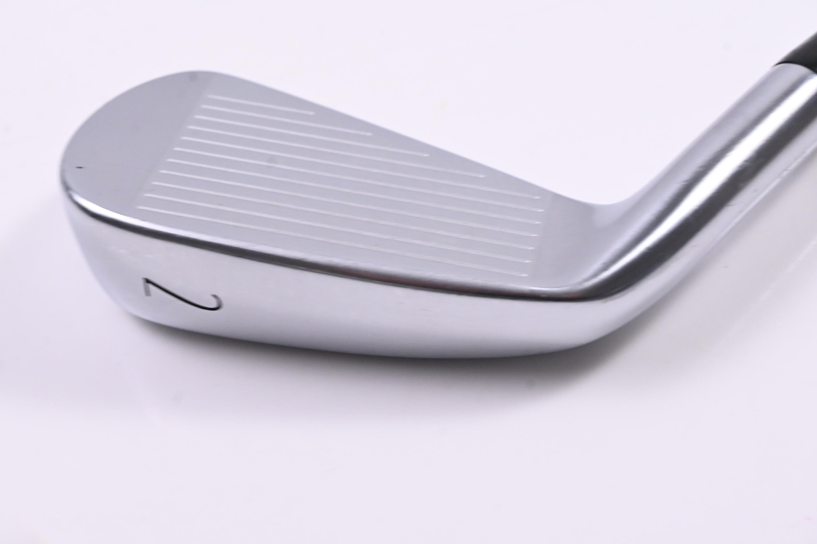 Titleist T250.U Utility #2 Iron / 18 Degree / Stiff Flex N.S.Pro Modus3 Tour 105