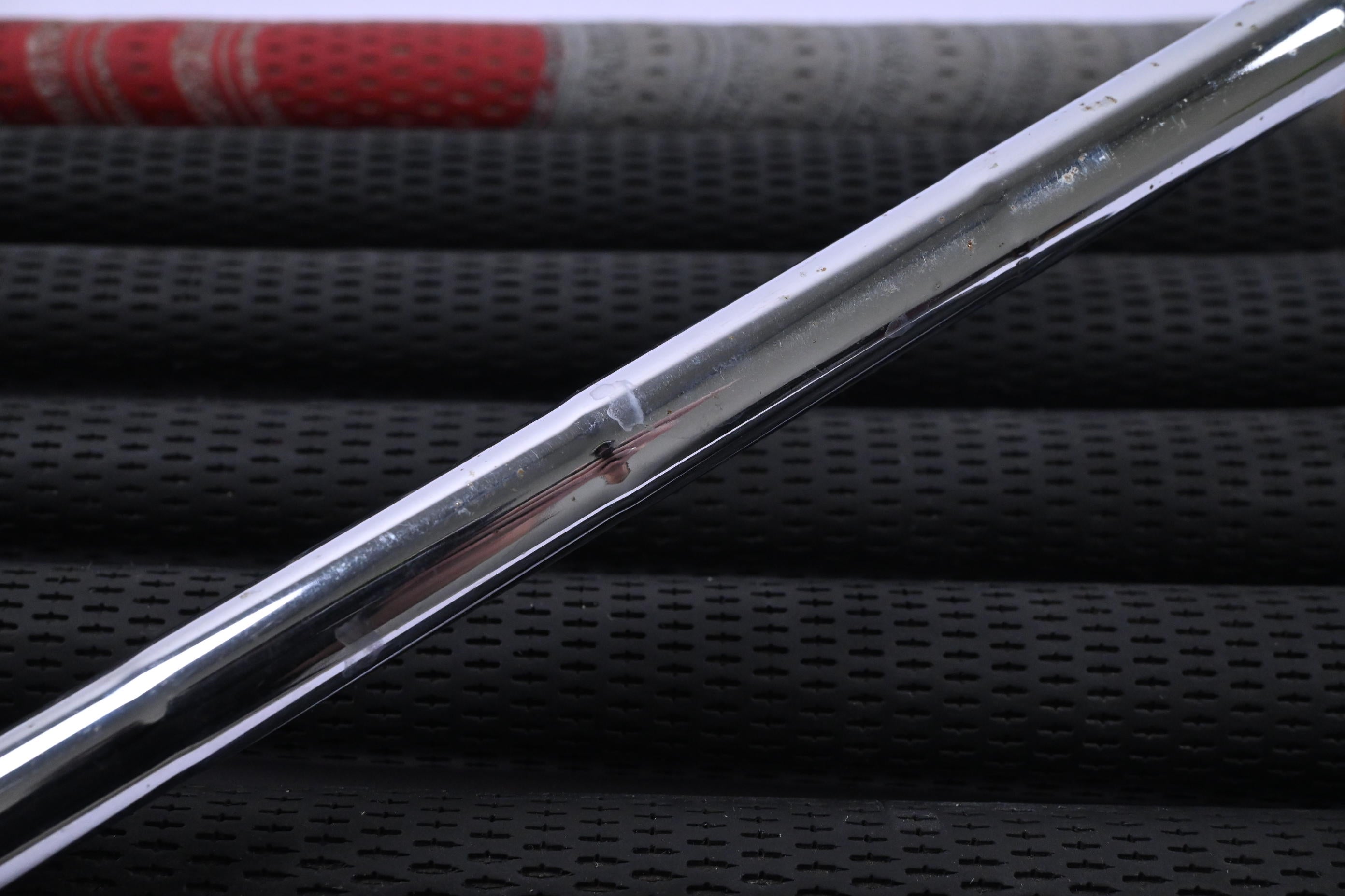 Titleist 690.CB Irons / 3-9i / Stiff Flex Dynamic Gold S300 Shafts