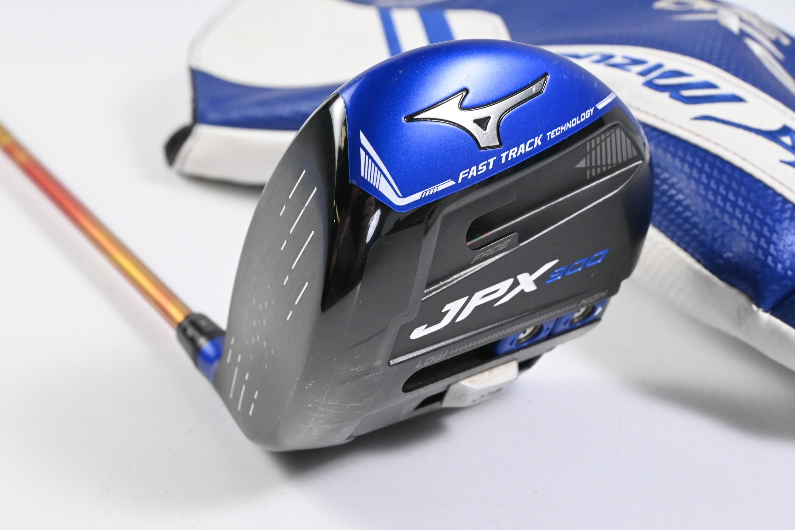Left Hand Mizuno JPX 900 Driver / 7.5-11.5 Degree / Regular Flex Fujikura