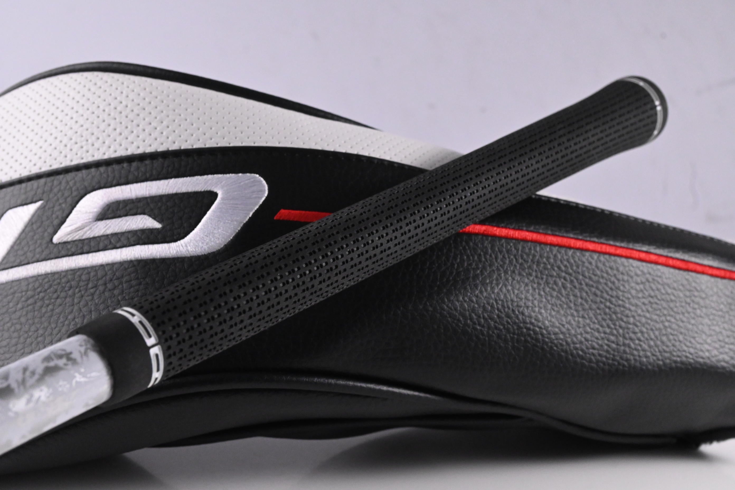 Titleist GT3 Driver / 10 Degree / Regular Flex Denali Red 50 Shaft