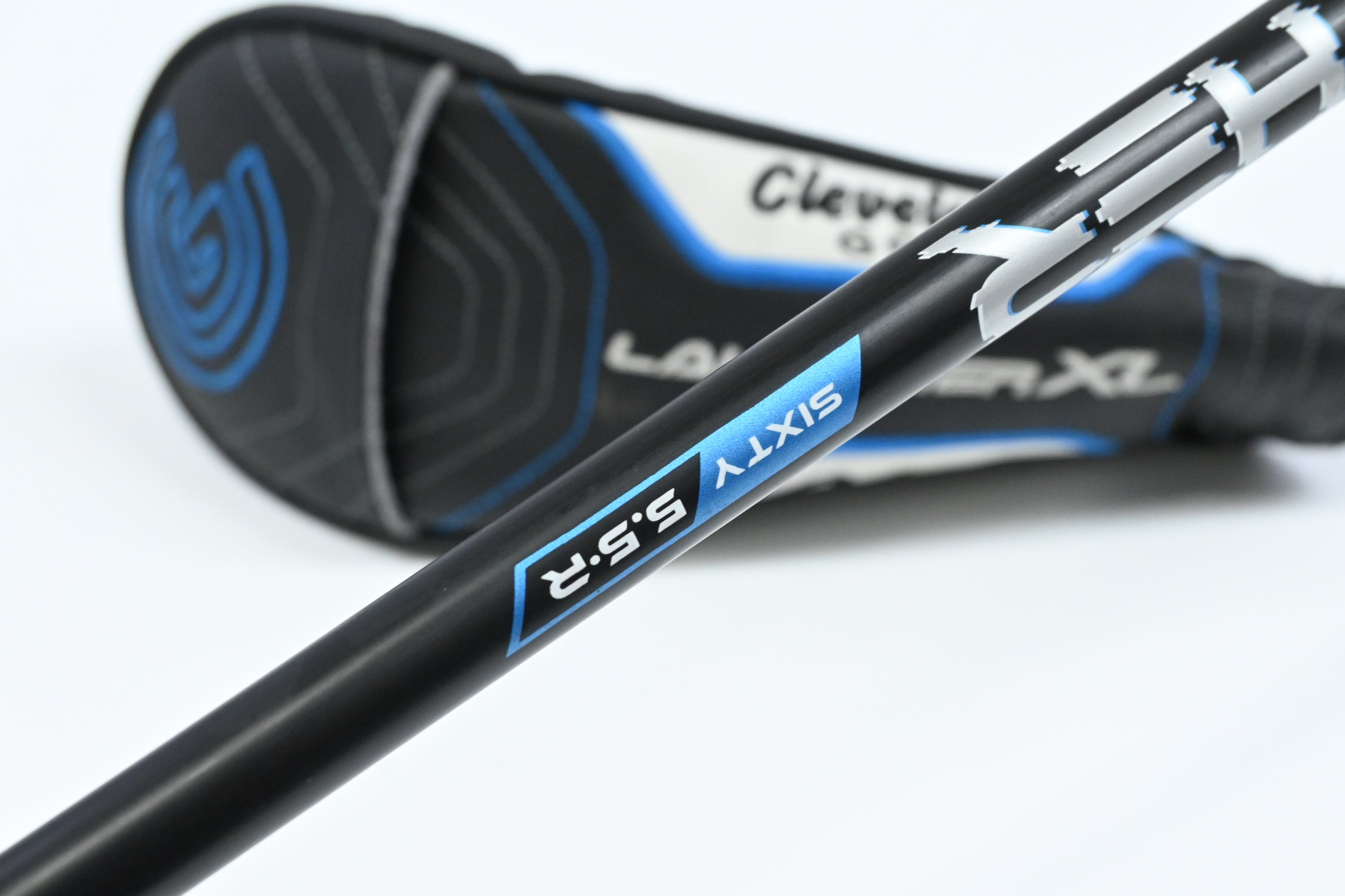 Left Hand Cleveland Launcher XL Halo #4 Hybrid / 21 Degree / Regular Flex Cypher