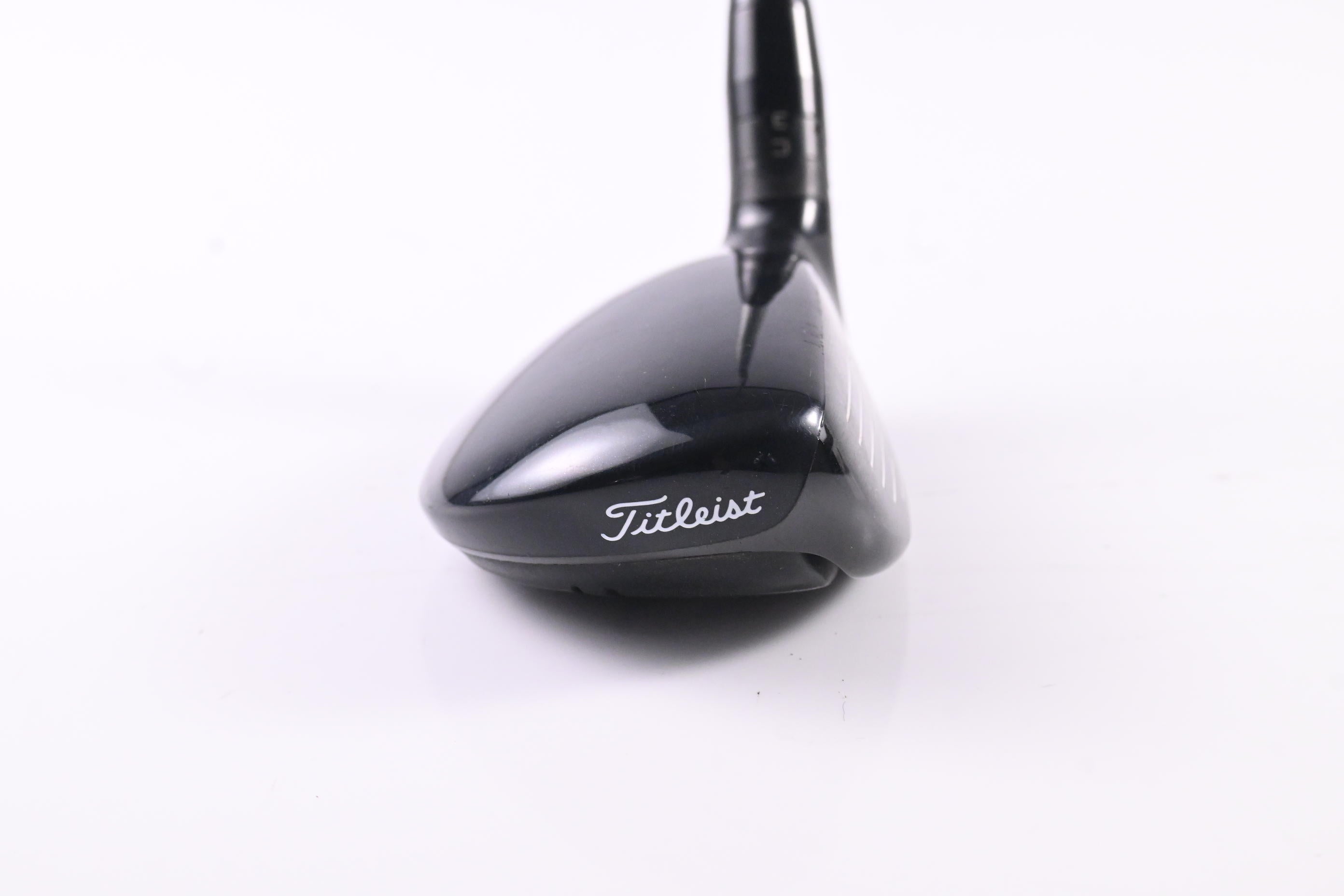 Titleist 915H #3 Hybrid / 19 Degree / Stiff Flex Diamana S+ Blue 70 Shaft