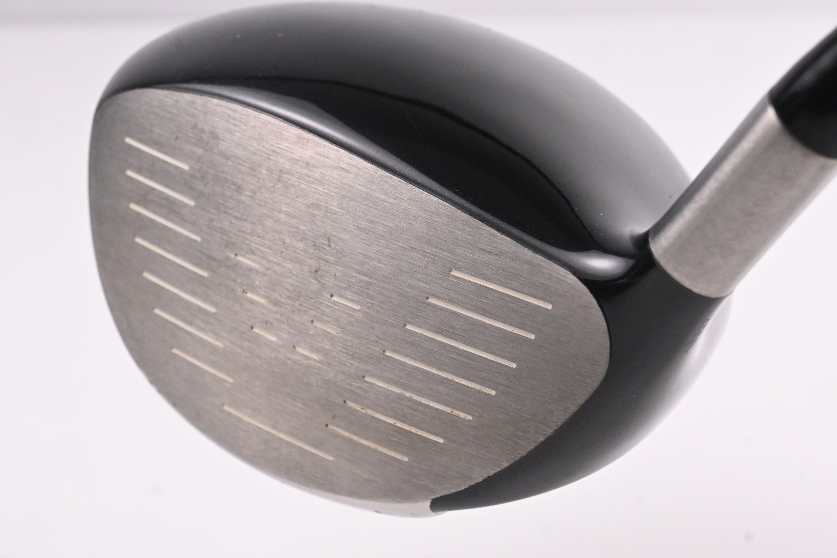 Bridgestone J33R Driver / 10.5 Degree / Regular Flex Aldila NV Green 65 Shaft