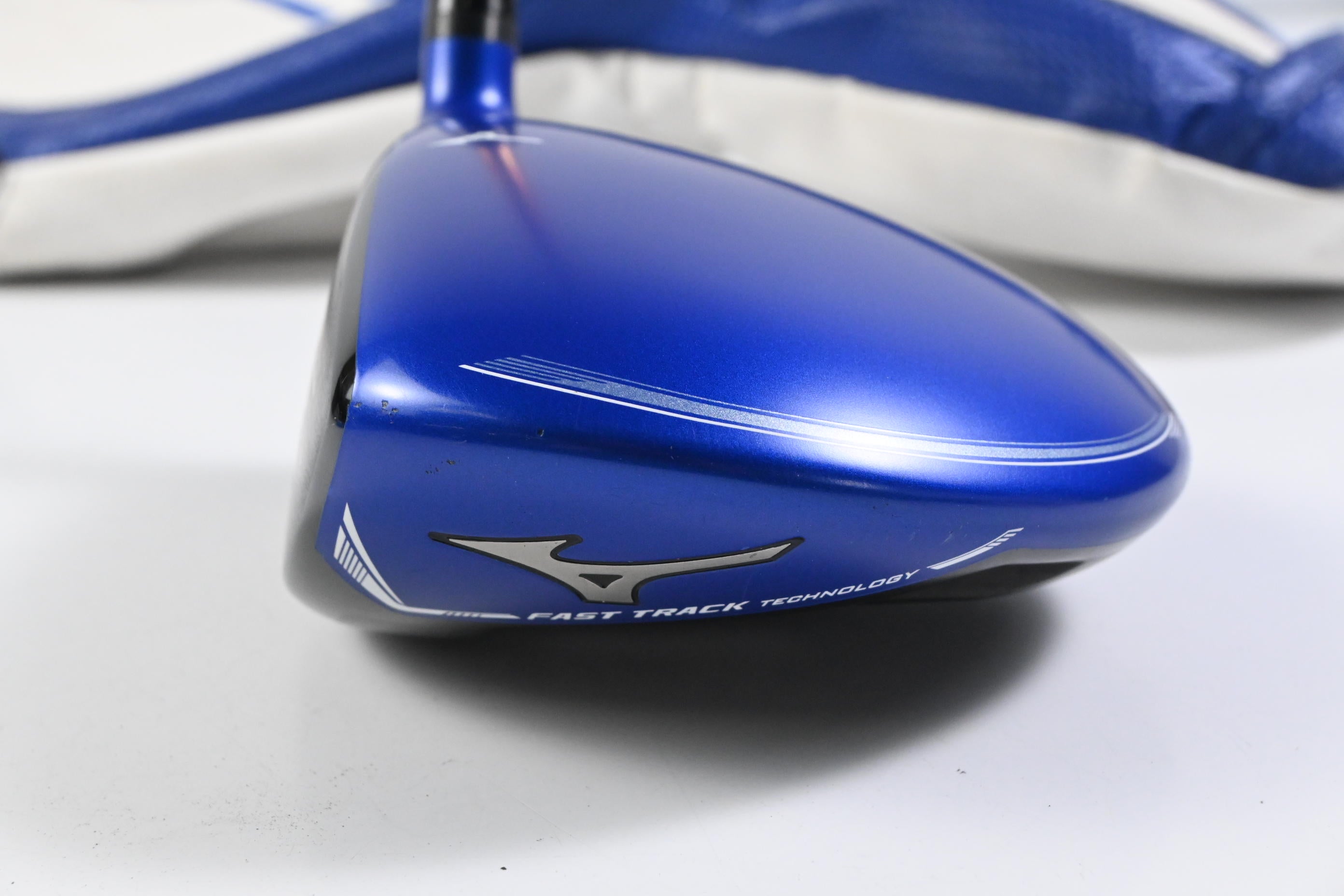 Left Hand Mizuno JPX 900 Driver / 7.5-11.5 Degree / Regular Flex Fujikura