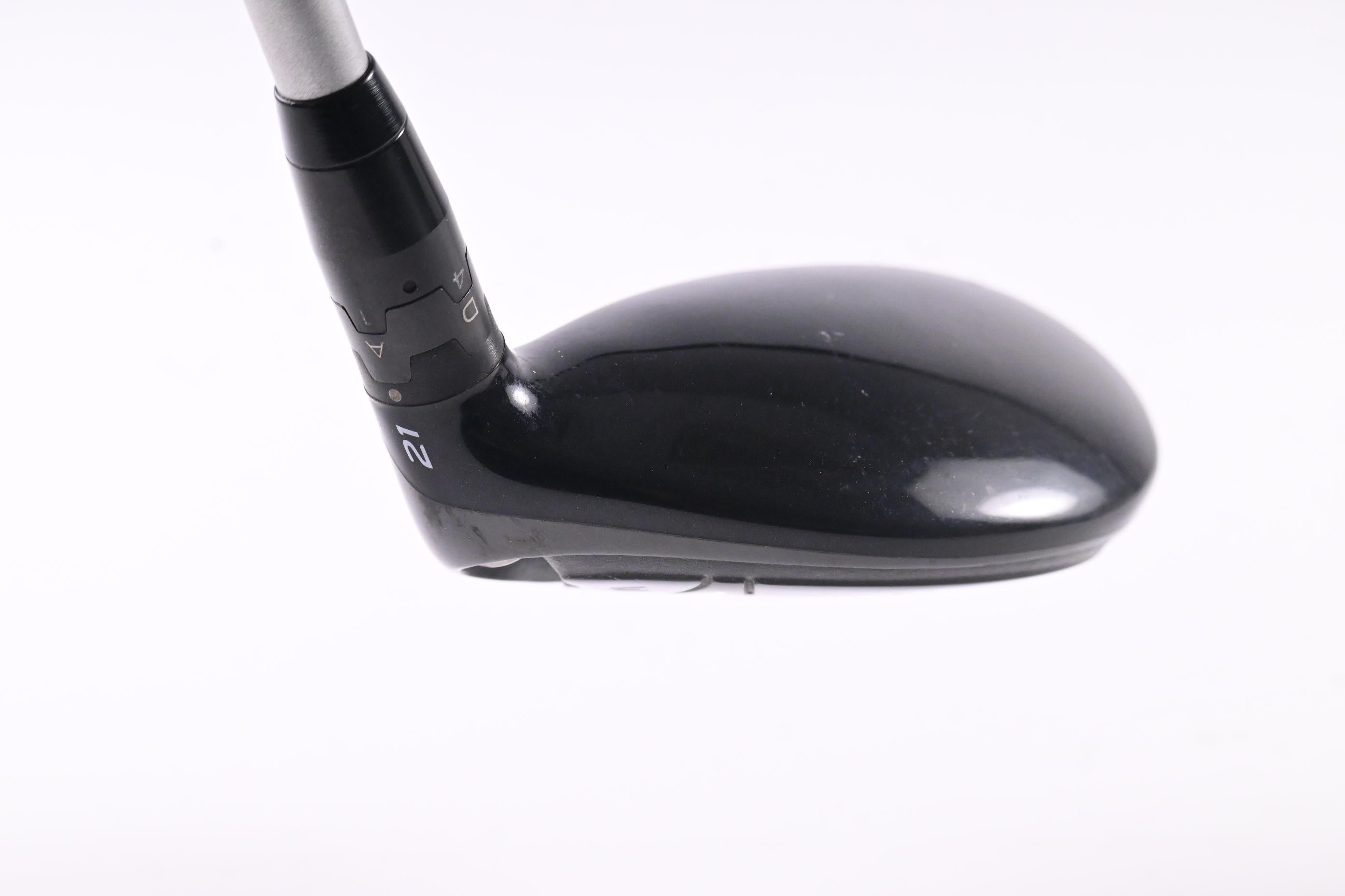 Titleist 915H #3 Hybrid / 19 Degree / Stiff Flex Diamana S+ Blue 70 Shaft
