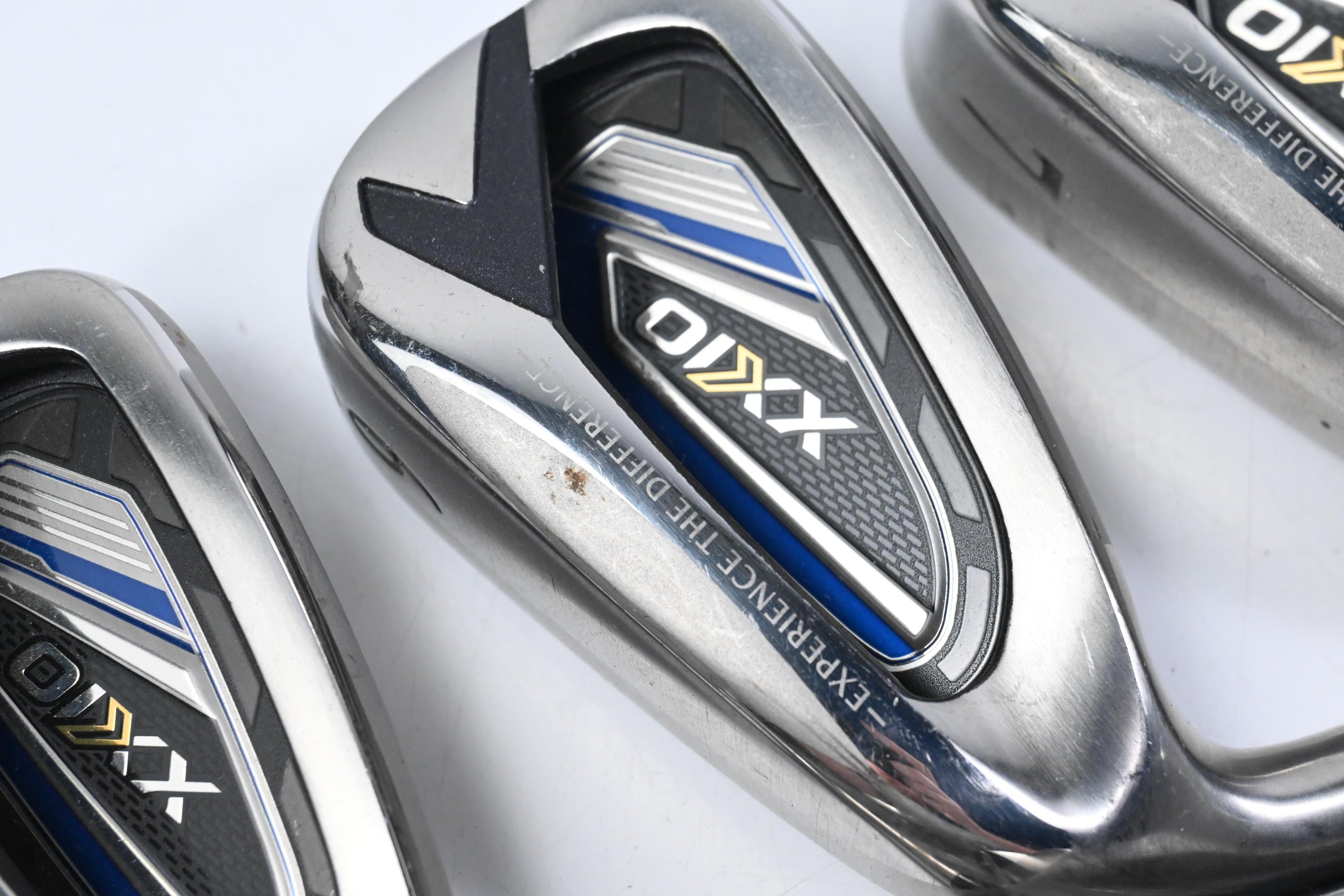 Left Hand XXIO 12 Irons / 5-PW+GW+SW / Regular Flex XXI0 DST MP1200 47 Shaft