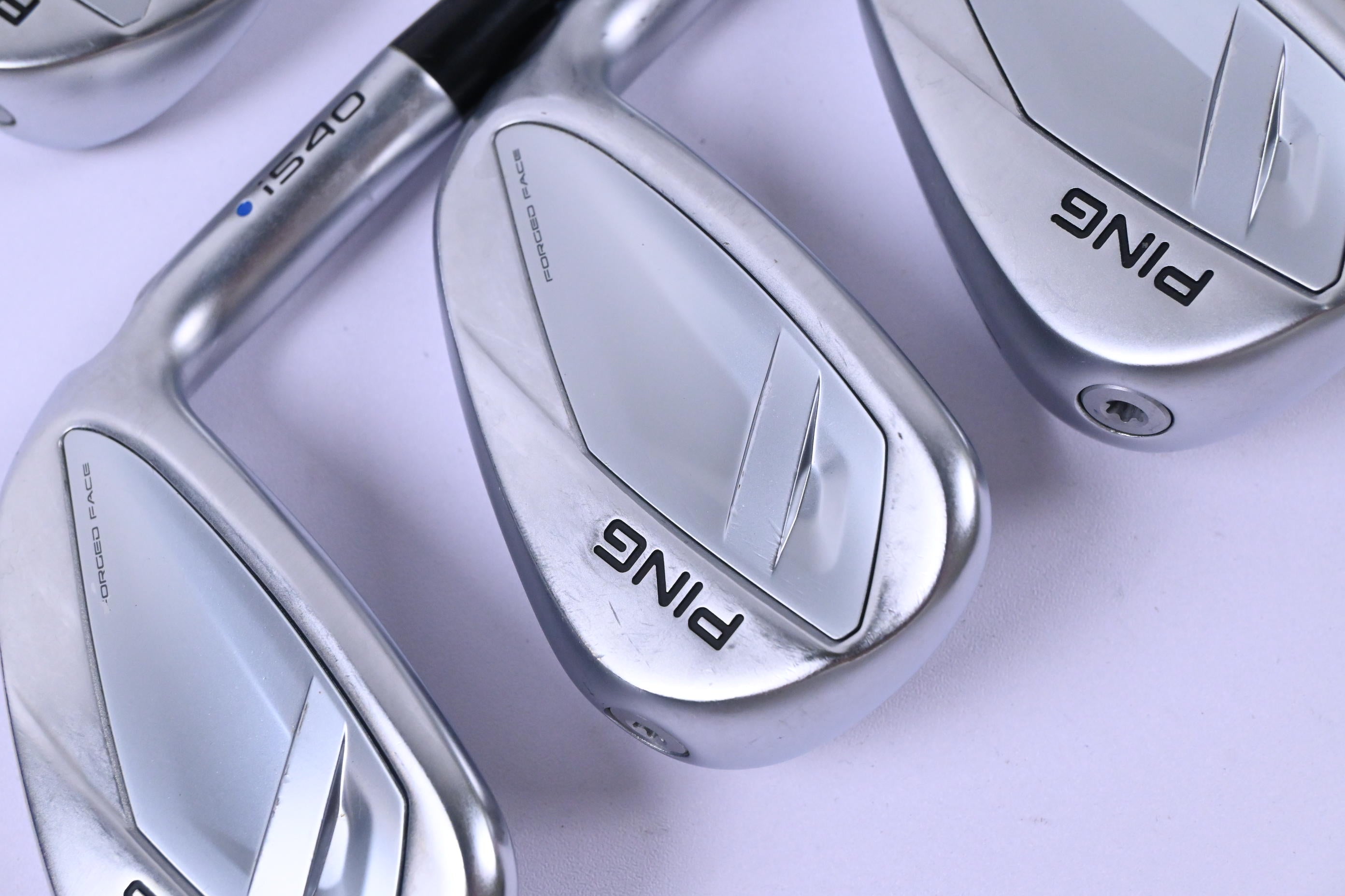 Ping i540 Irons / 5-PW+GW / Blue Dot / Regular Flex Recoil Dart 75 Shafts