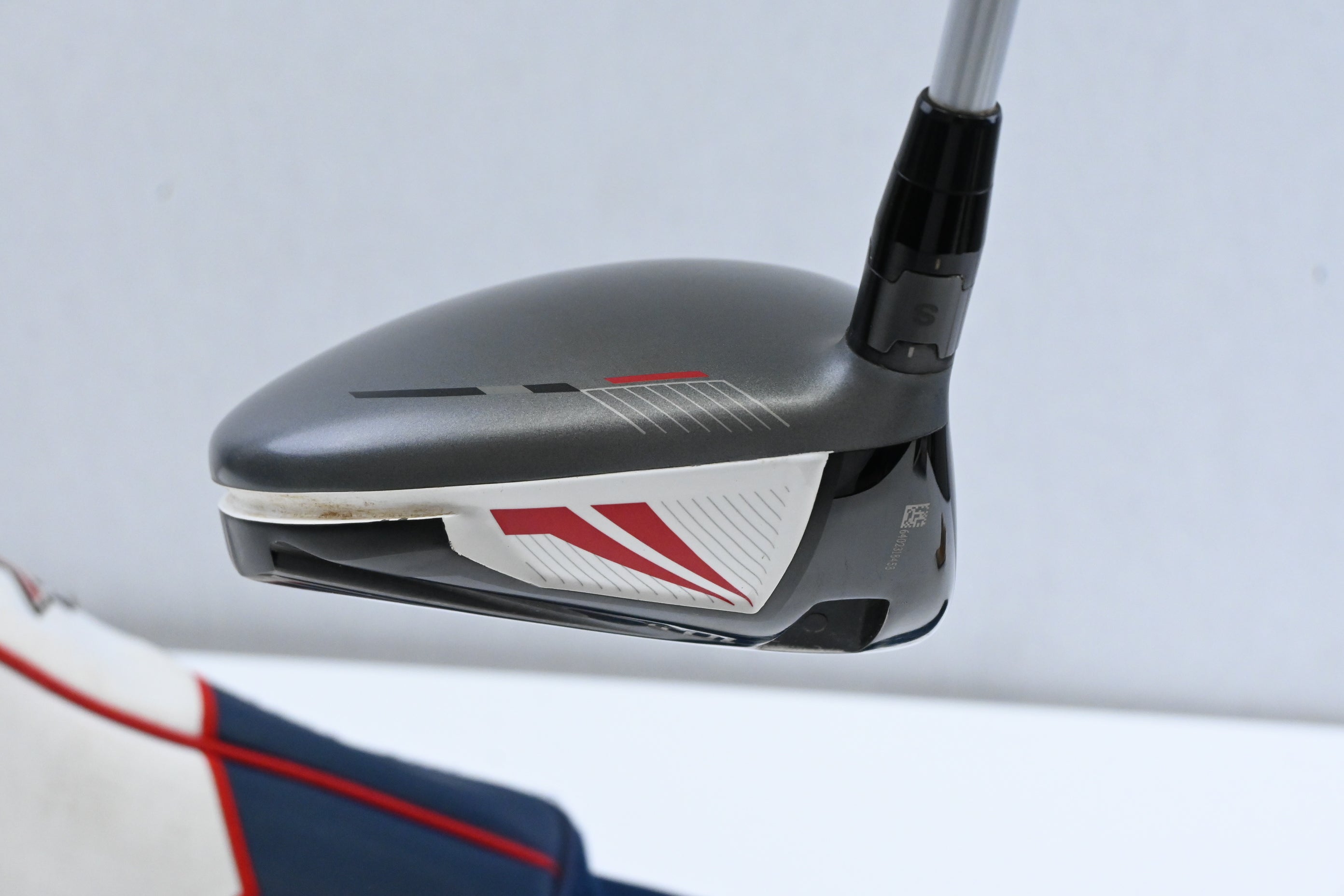 Left Hand Callaway X Hot Driver / 10.5 Degree / Regular Flex Project X PXv Shaft