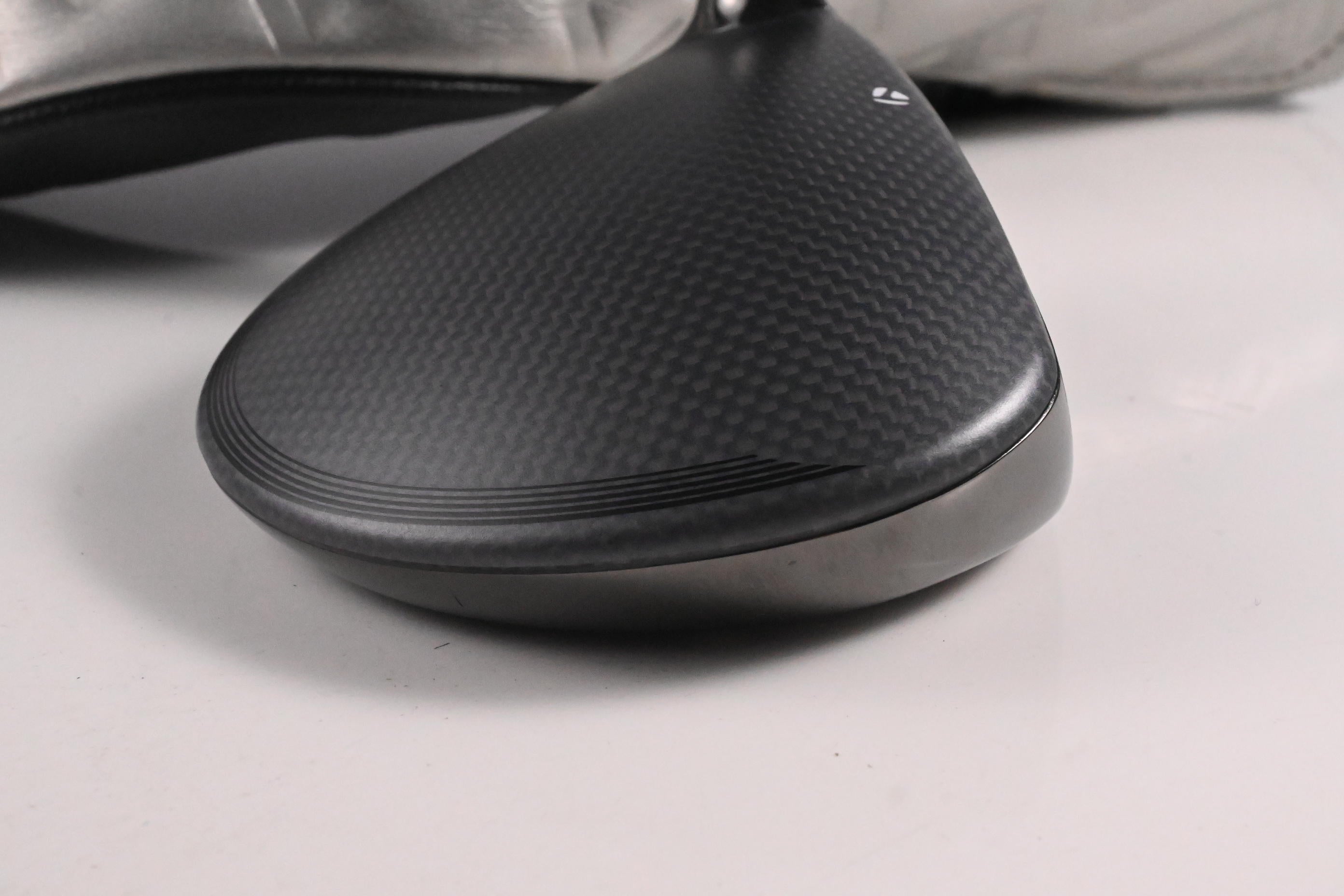 Taylormade Qi35 #3 Wood / 15 Degree / Regular Flex Taylormade MiDr Proto 65
