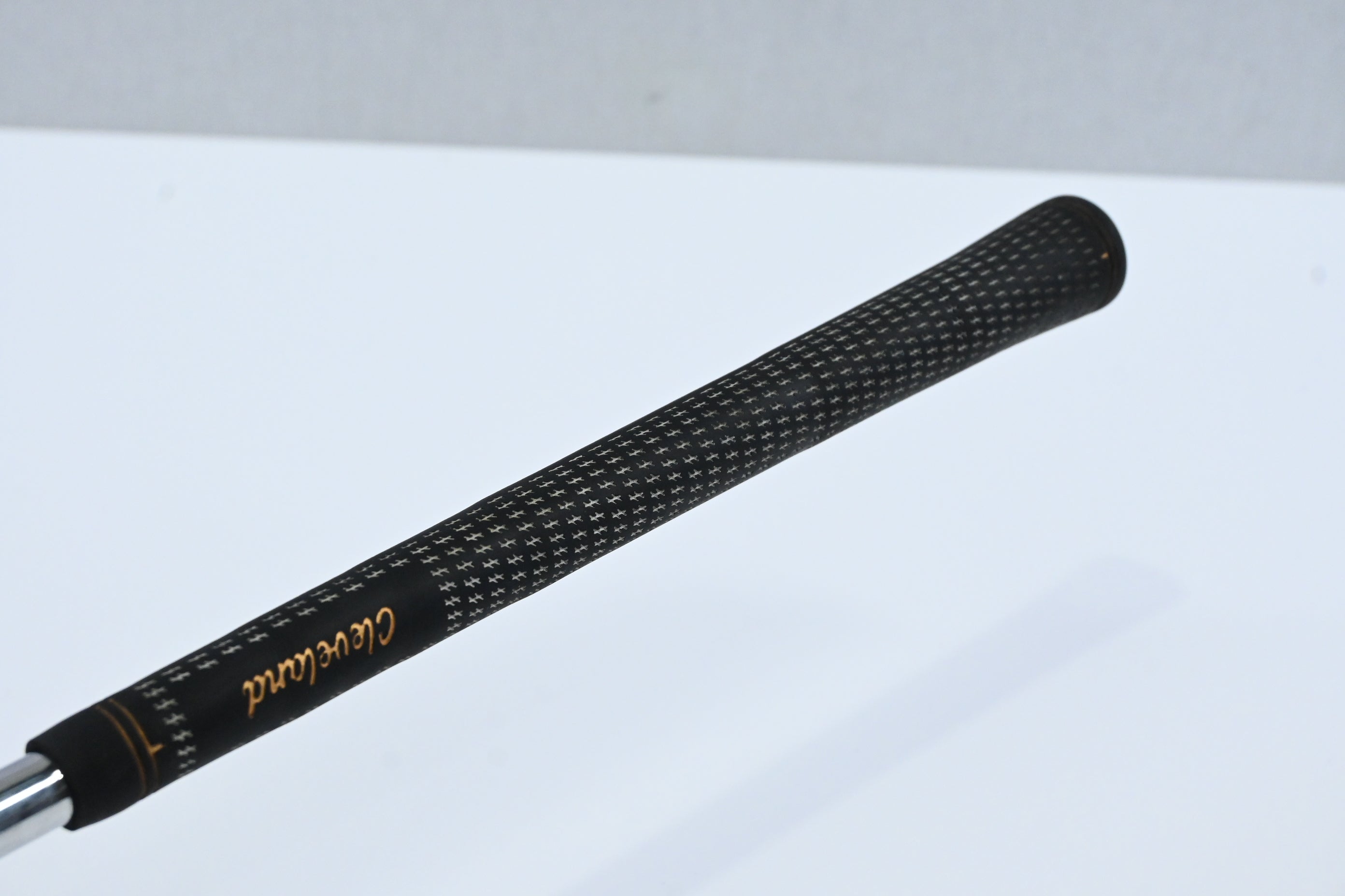 Cleveland 588 Precision Forged Gap Wedge / 52 Degree / Wedge Flex Tour Concept