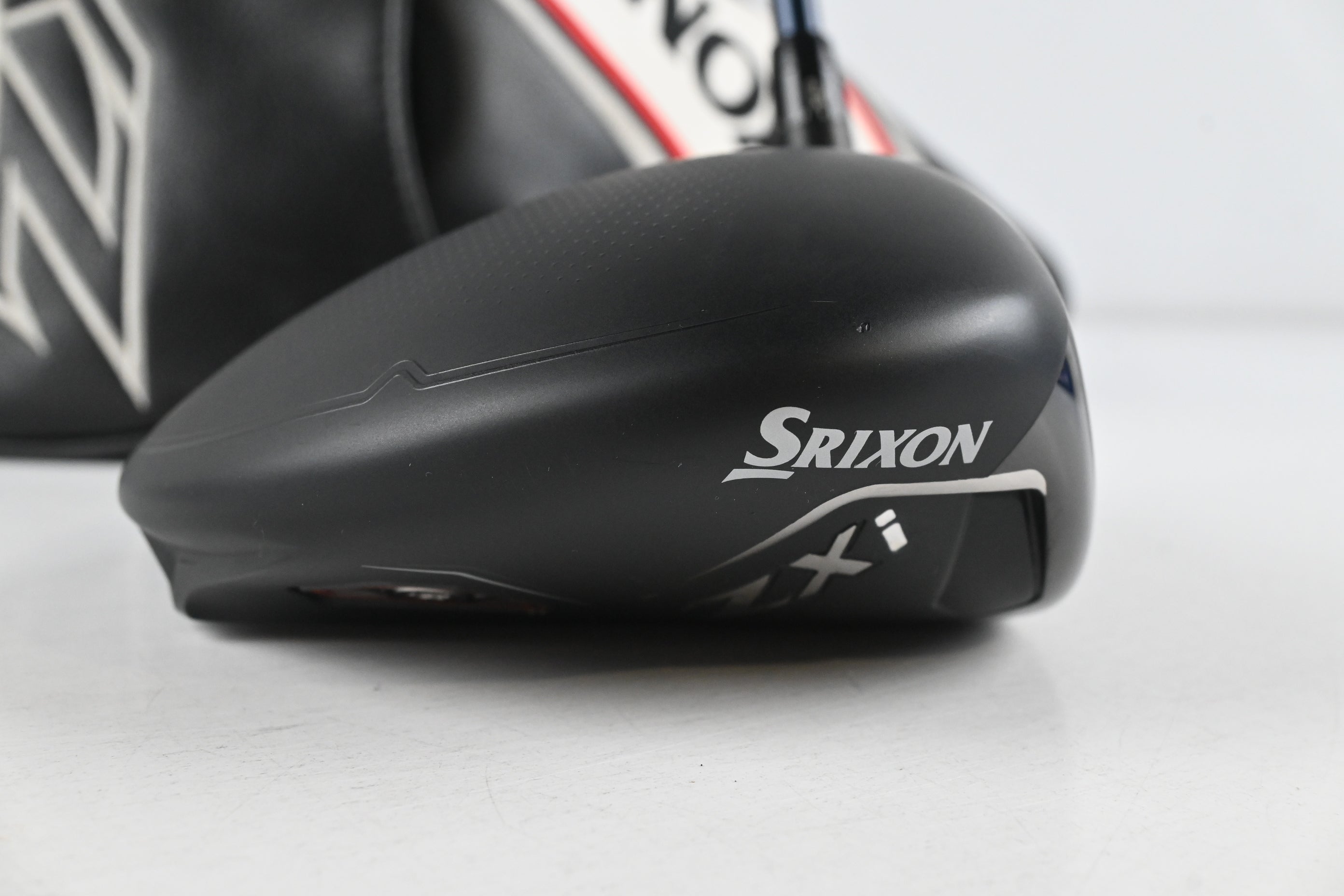 Srixon ZXi Driver / 10.5 Degree / Stiff Flex Ventus TR Blue 6 Shaft
