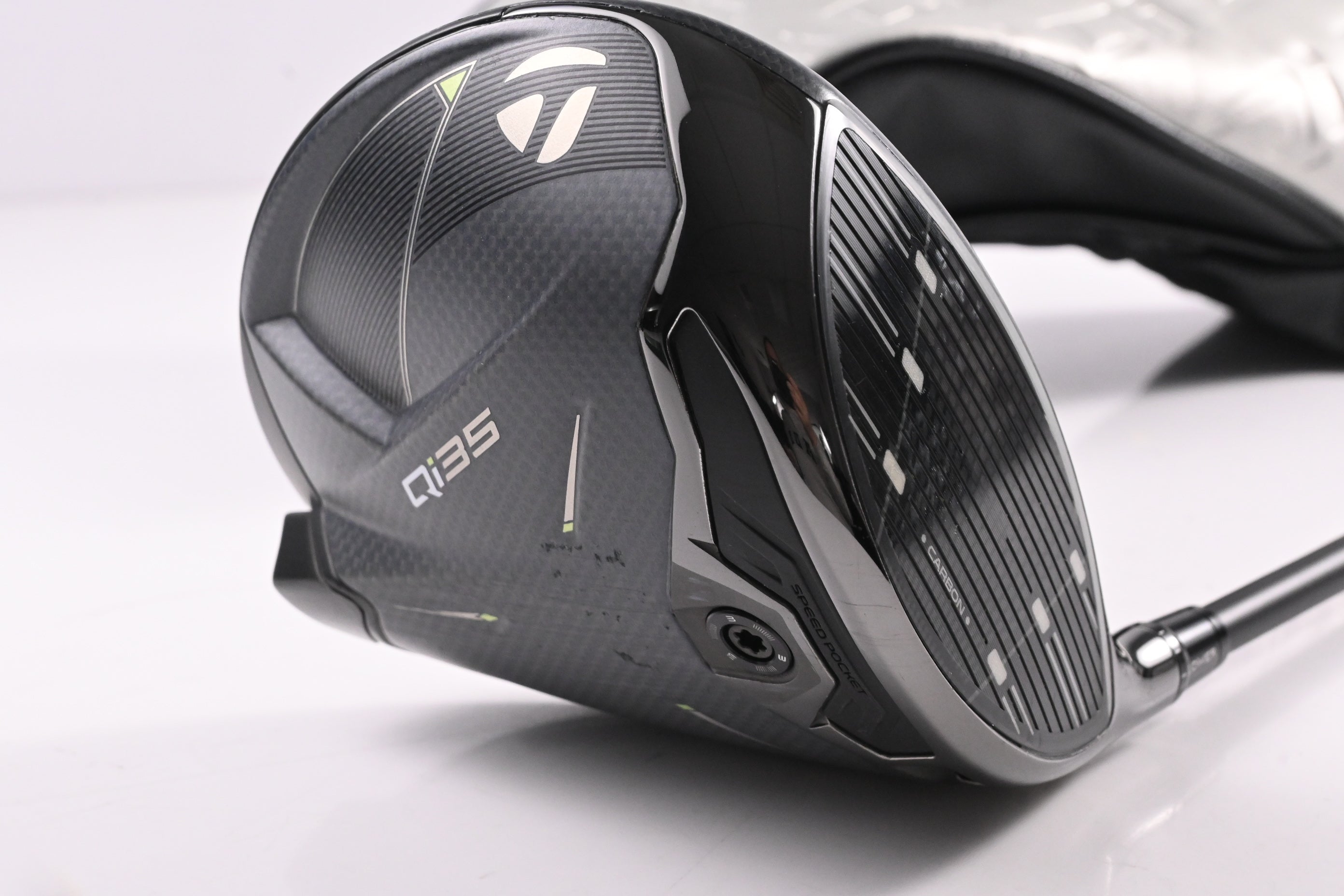 Taylormade Qi35 Driver / 9 Degree / Regular Flex Project X Cypher 2.0 50 Shaft
