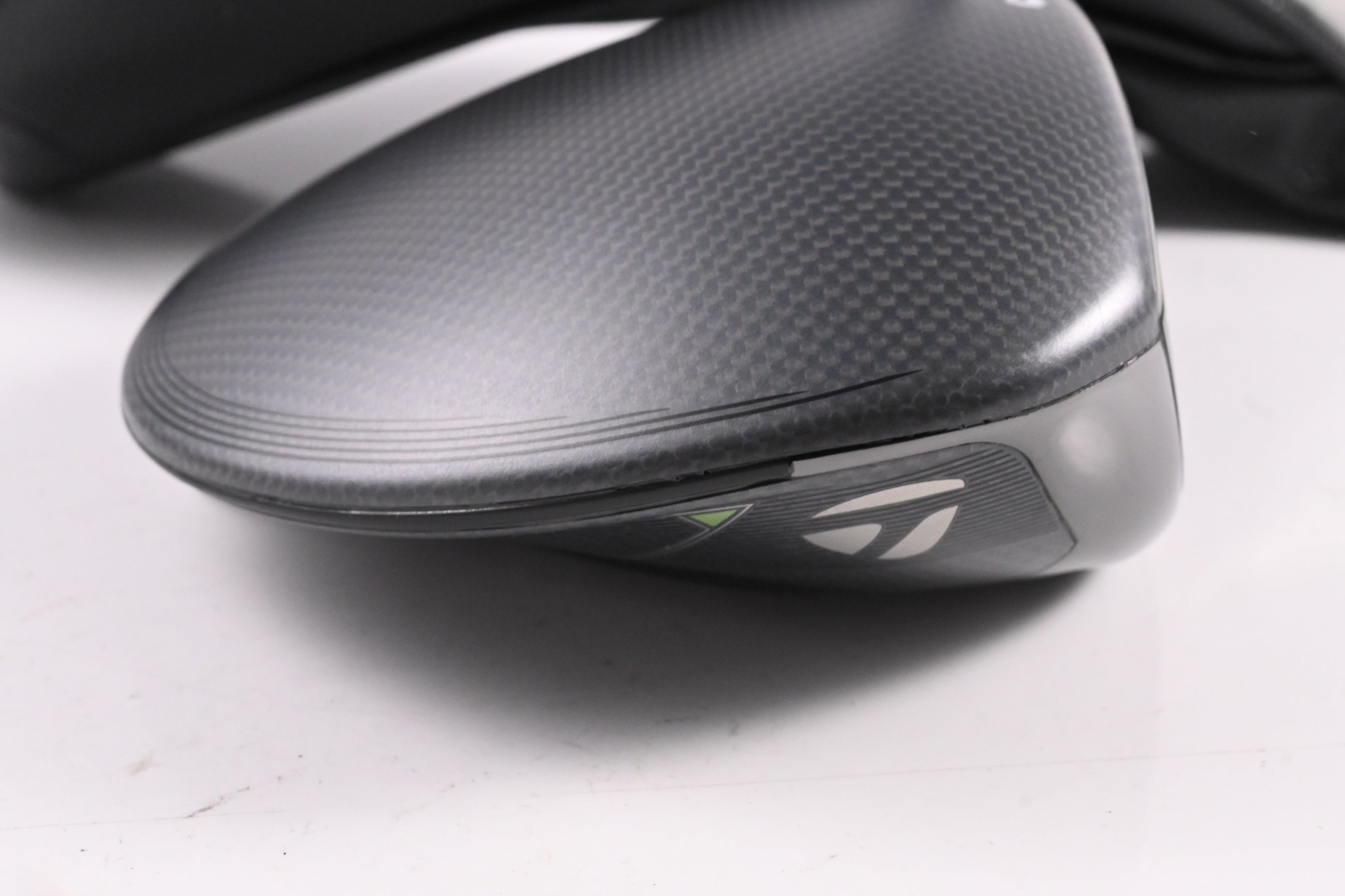 Taylormade Qi35 Driver / 9 Degree / Regular Flex Project X Cypher 2.0 50 Shaft