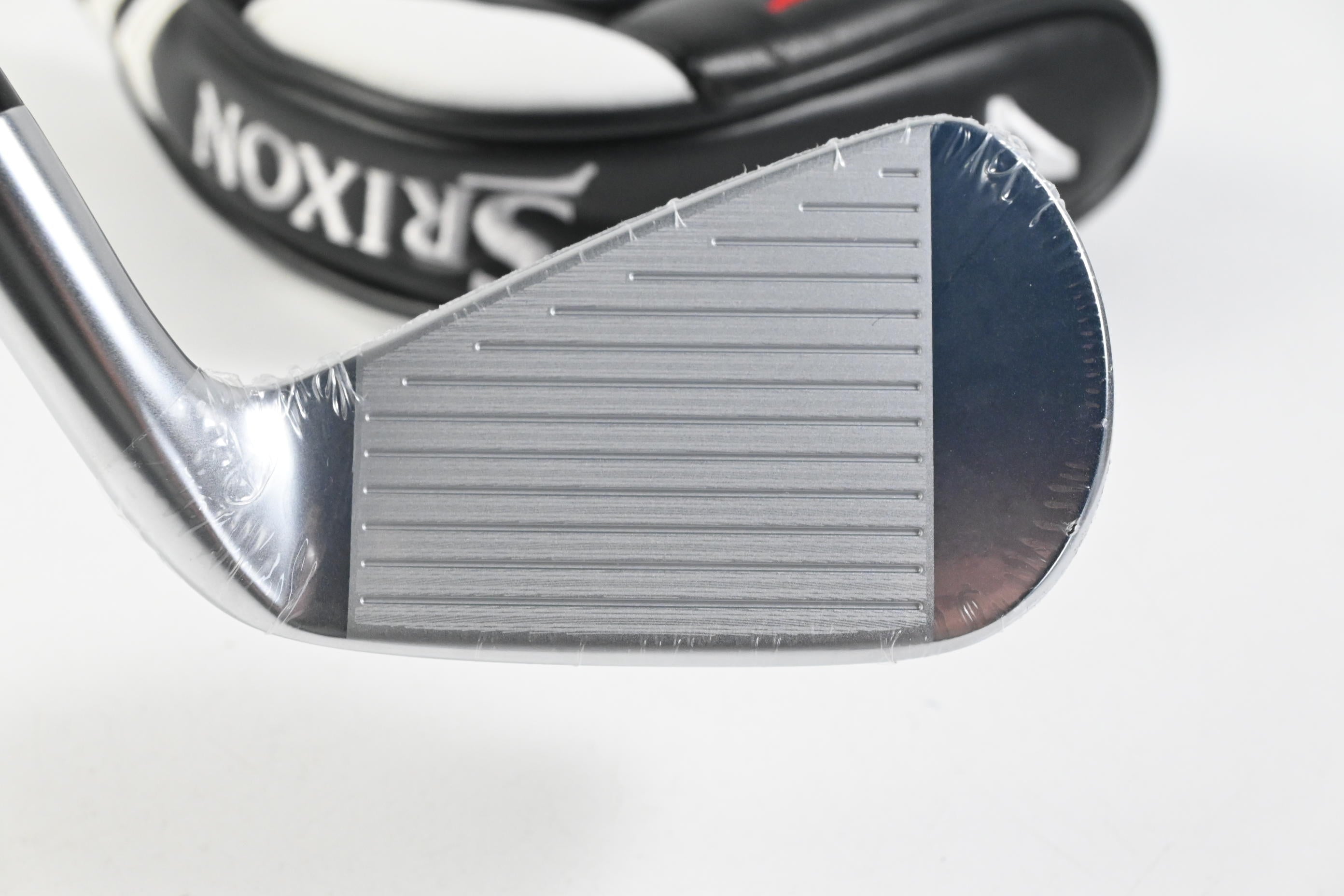 Left Hand Srixon ZXiU Utility #4 Iron / 23 Degree / Regular Flex MMT Black 80