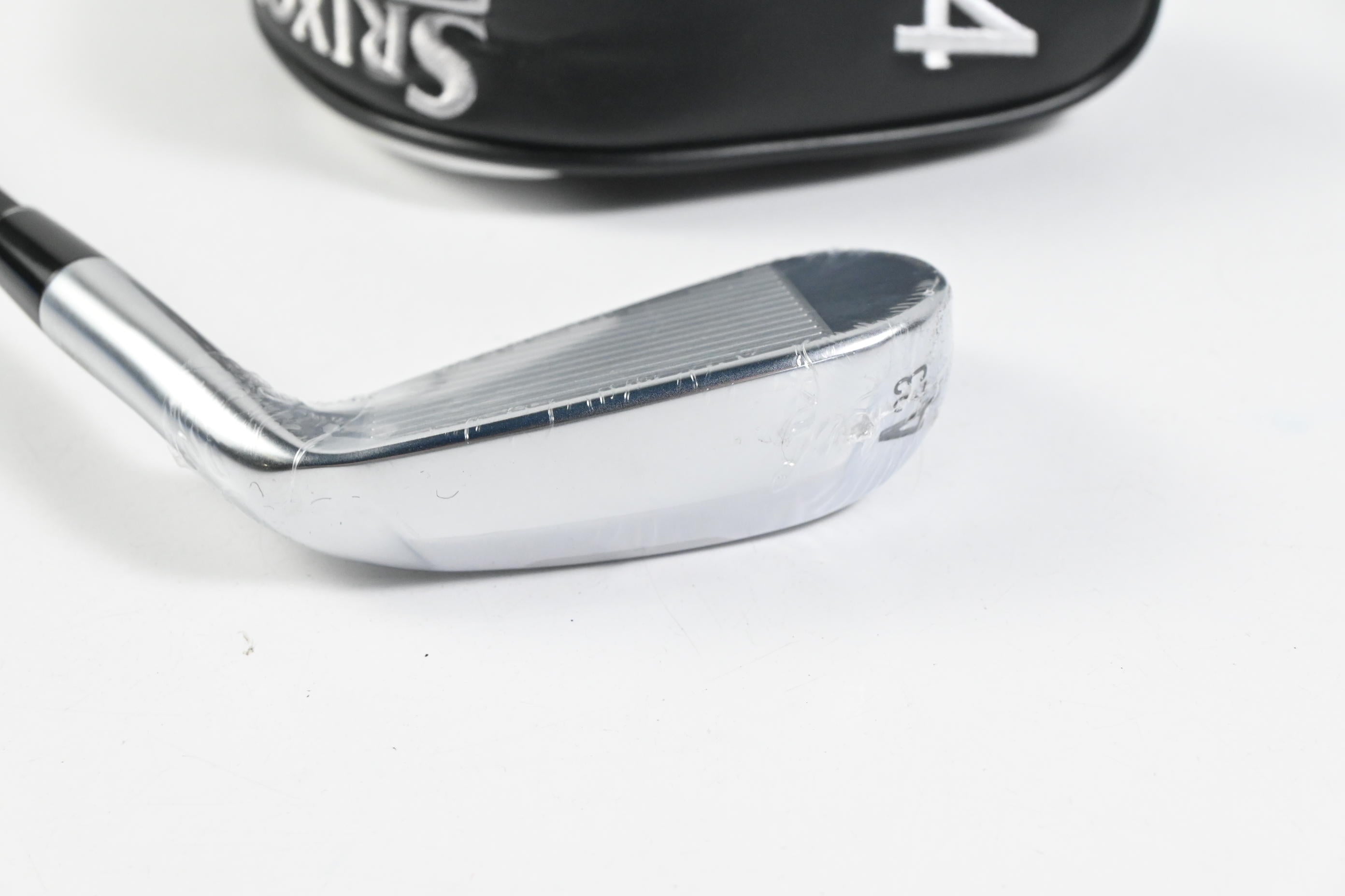 Left Hand Srixon ZXiU Utility #4 Iron / 23 Degree / Regular Flex MMT Black 80