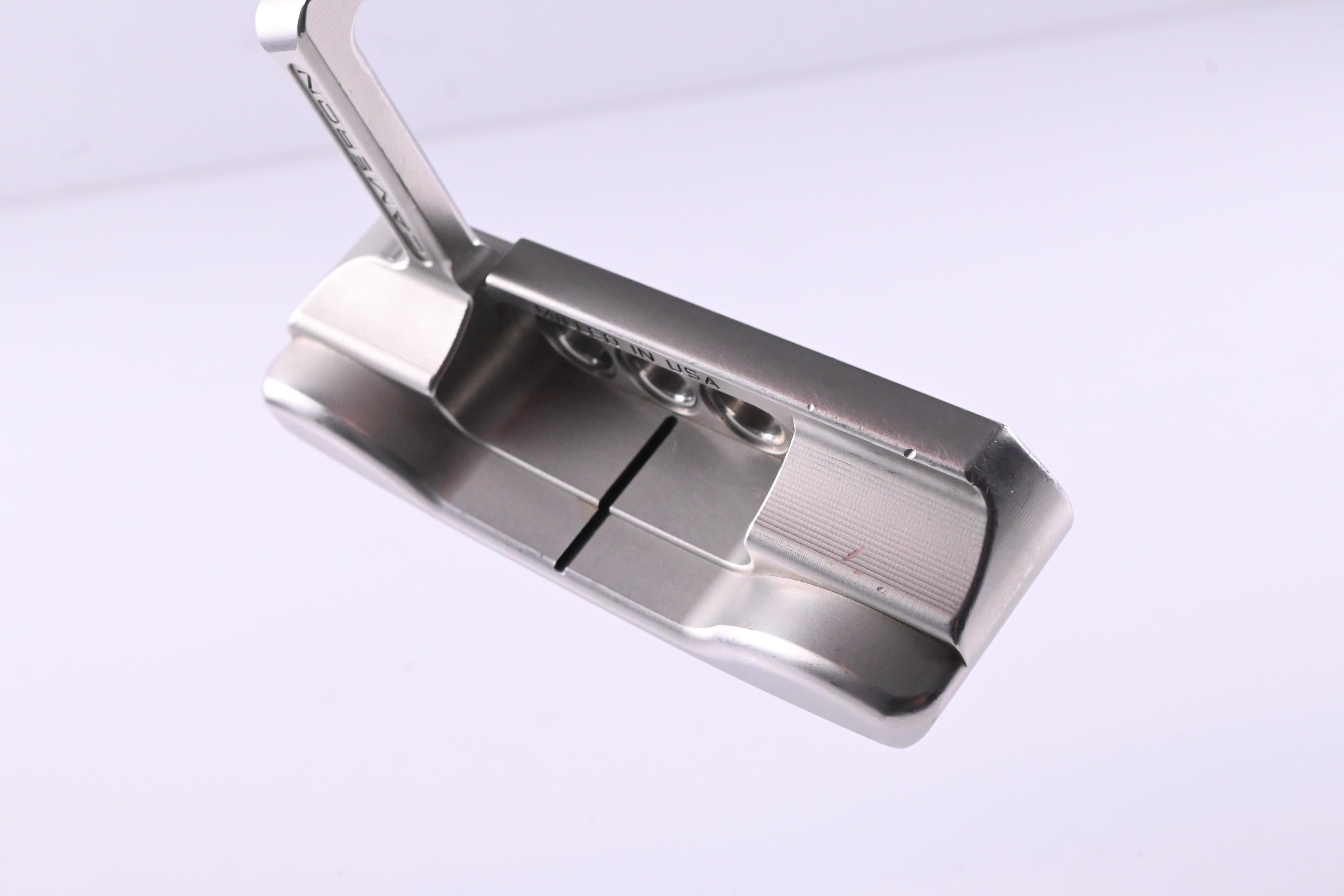Scotty Cameron Super Select Newport+ Putter / 36 Inch