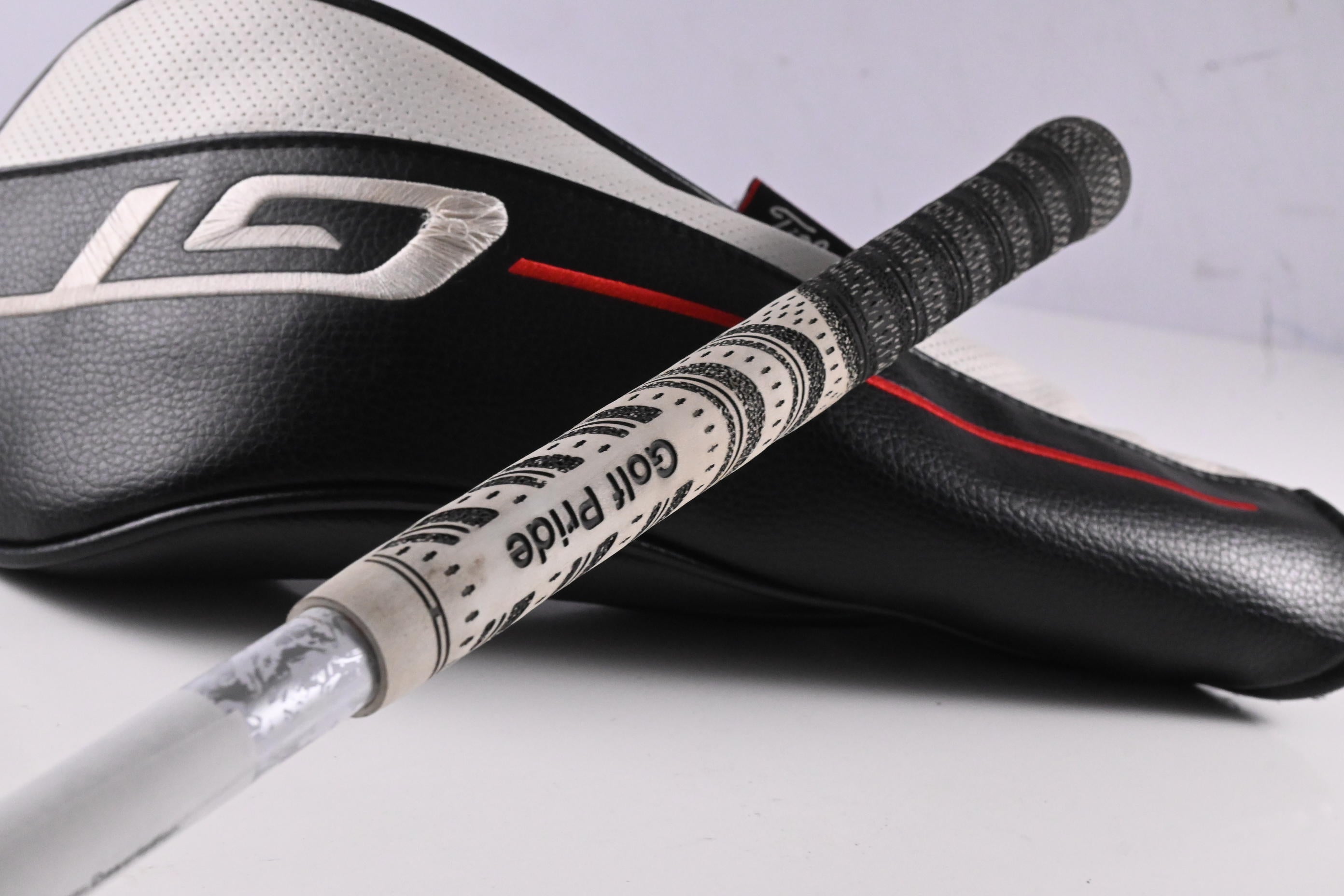 Titleist GT2 Driver / 10 Degree / Regular Flex Denali Red 50 Shaft