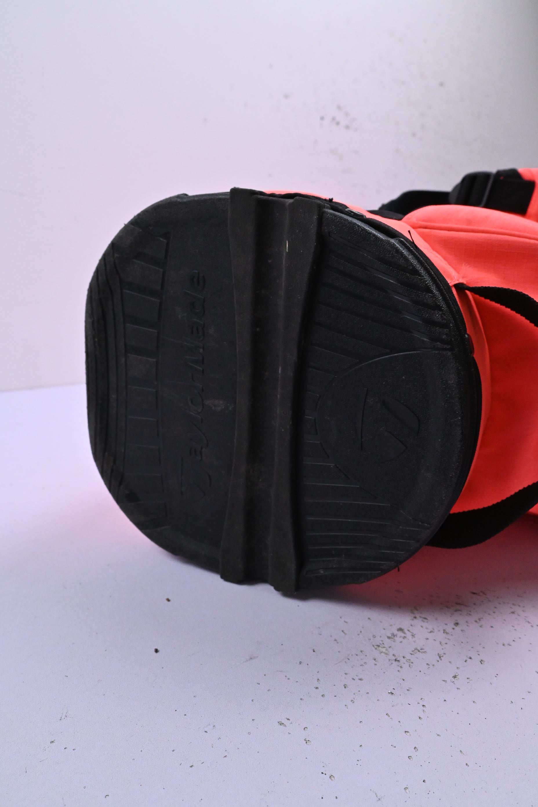Taylormade Stand Bag / 3-Way Divider / Orange & Grey