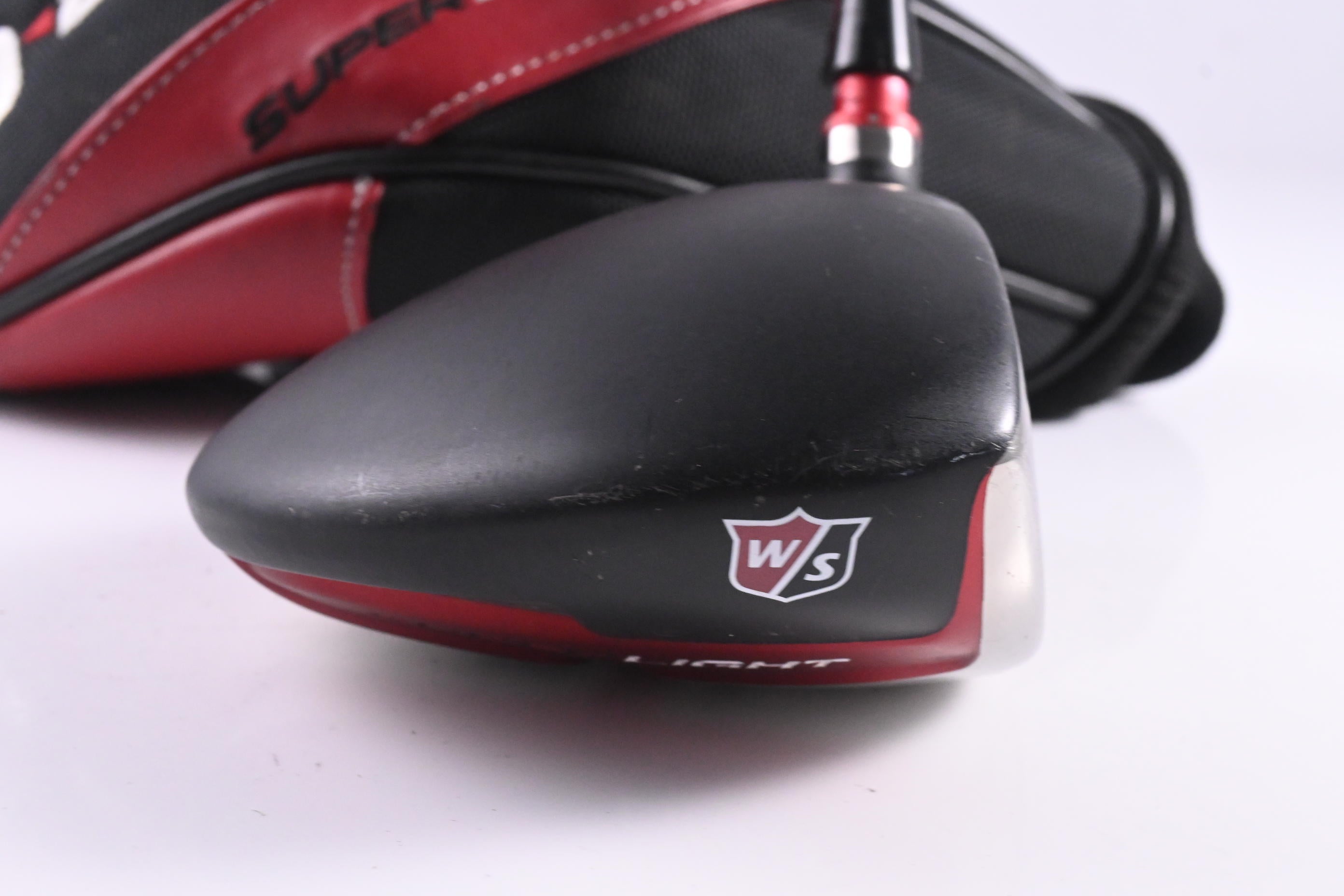 Wilson Staff D200 Driver / 9 Degree / Regular Flex Fubuki Z-Series 65 Shaft