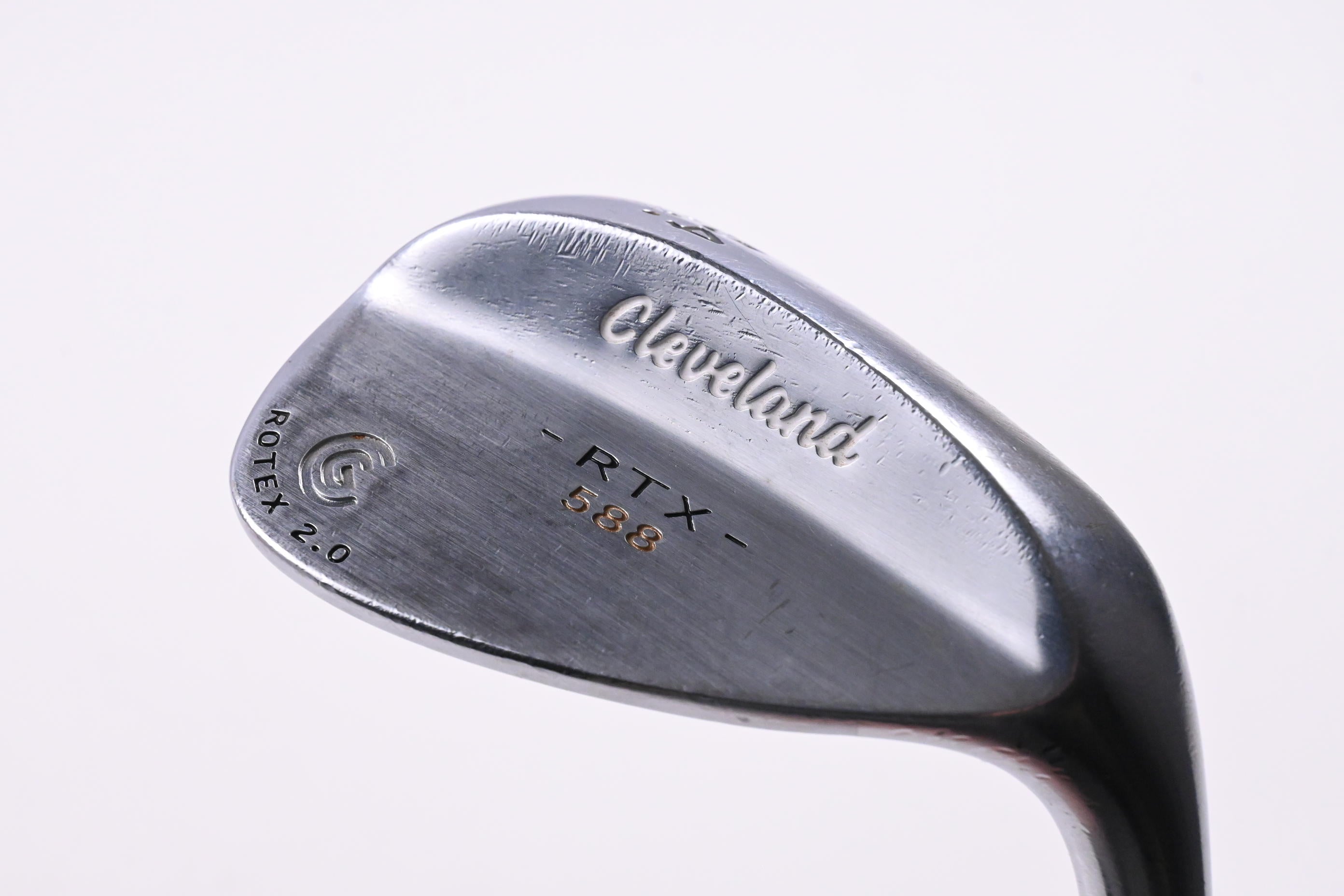 Cleveland 588 RTX 2.0 Sand Wedge / 54 Degree / Stiff Flex Dynamic Gold S200