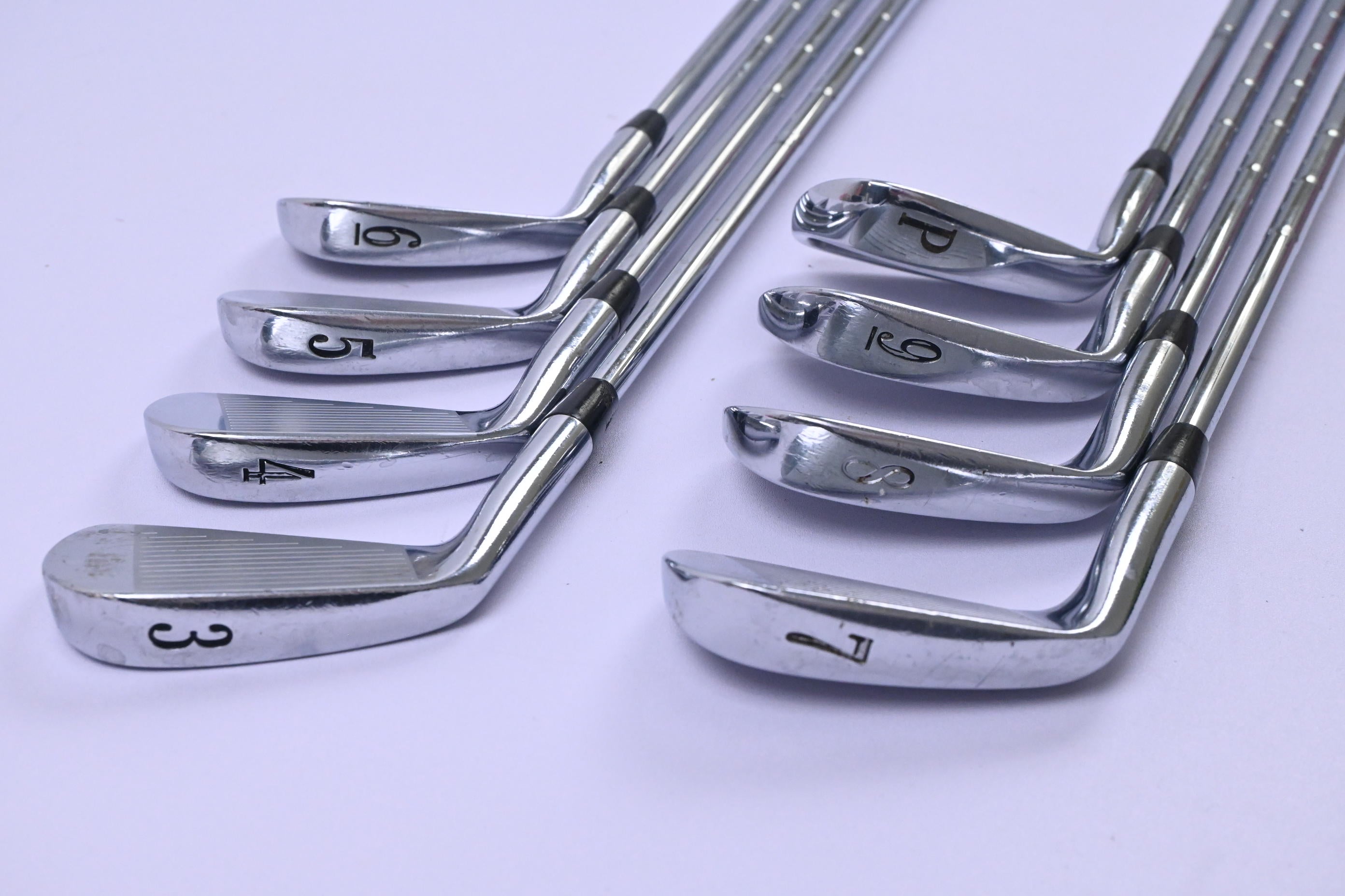 Titleist 690.CB Irons / 3-PW / Stiff Flex Dynamic Gold S300 Shafts